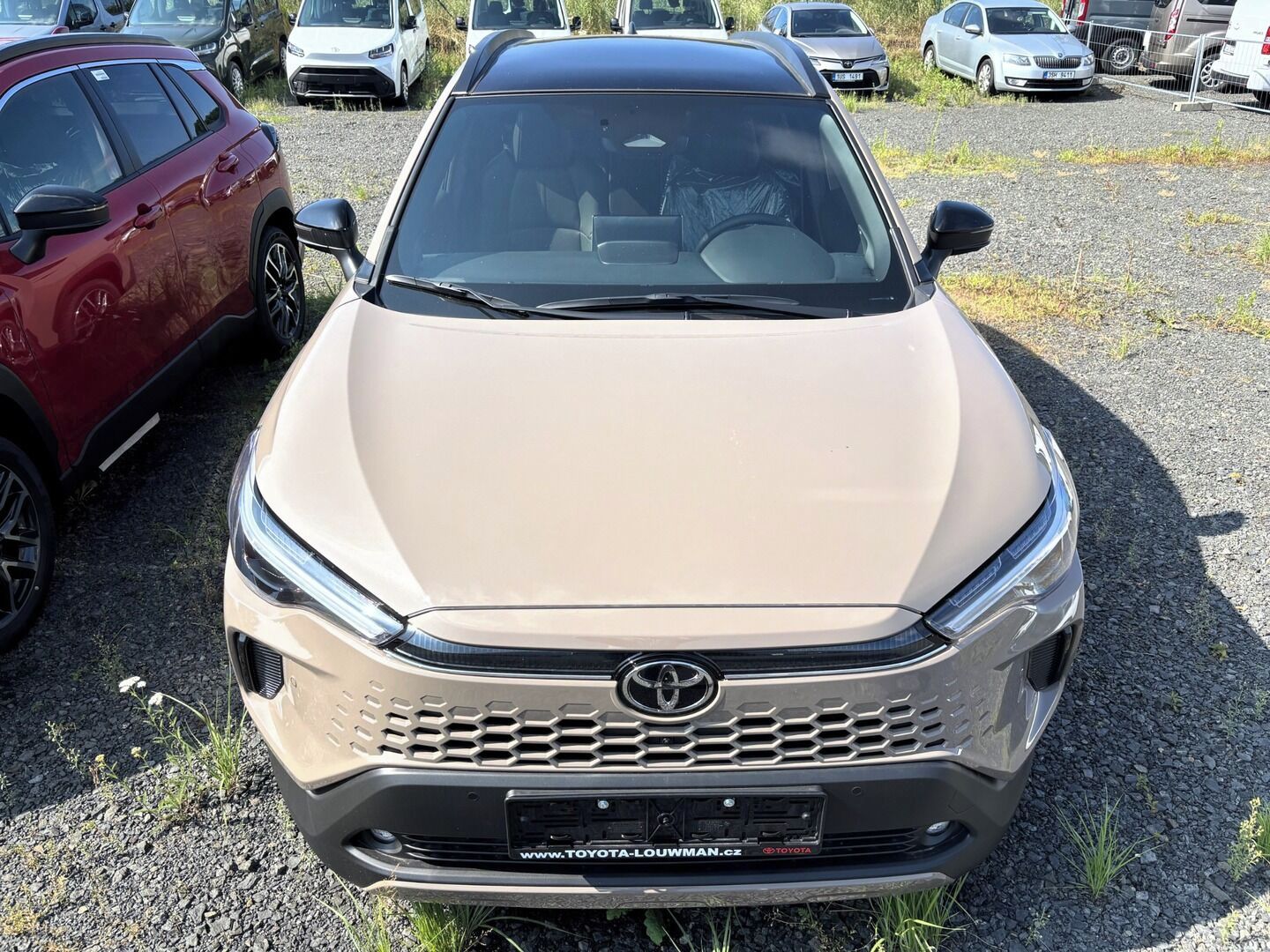 Toyota Corolla Cross, 2,0 Executive Skyview - fotka 2