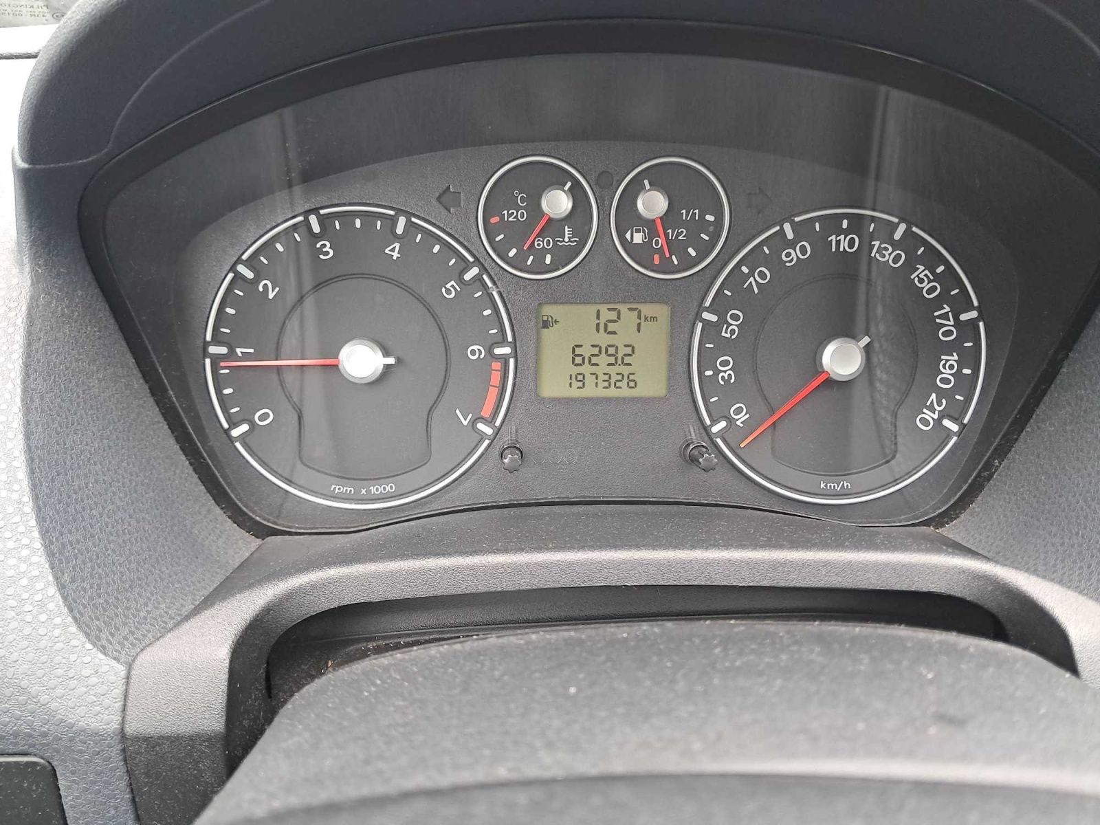 Ford Fiesta, 1.3 i, Klima, oblíbený vůz - fotka 3