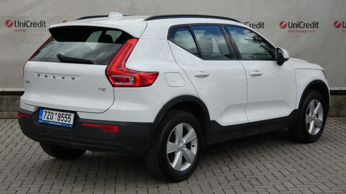 Volvo XC40, T2 FWD Momentum Core - fotka 3