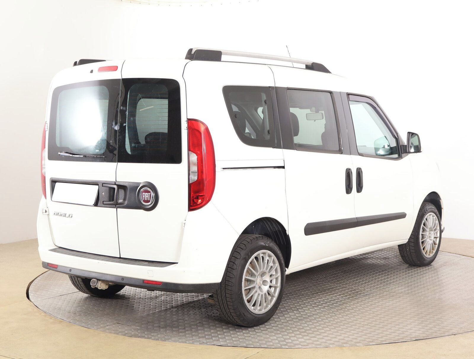 Fiat Dobló, 1.4 T-Jet, 7Míst, ČR, DPH - fotka 5