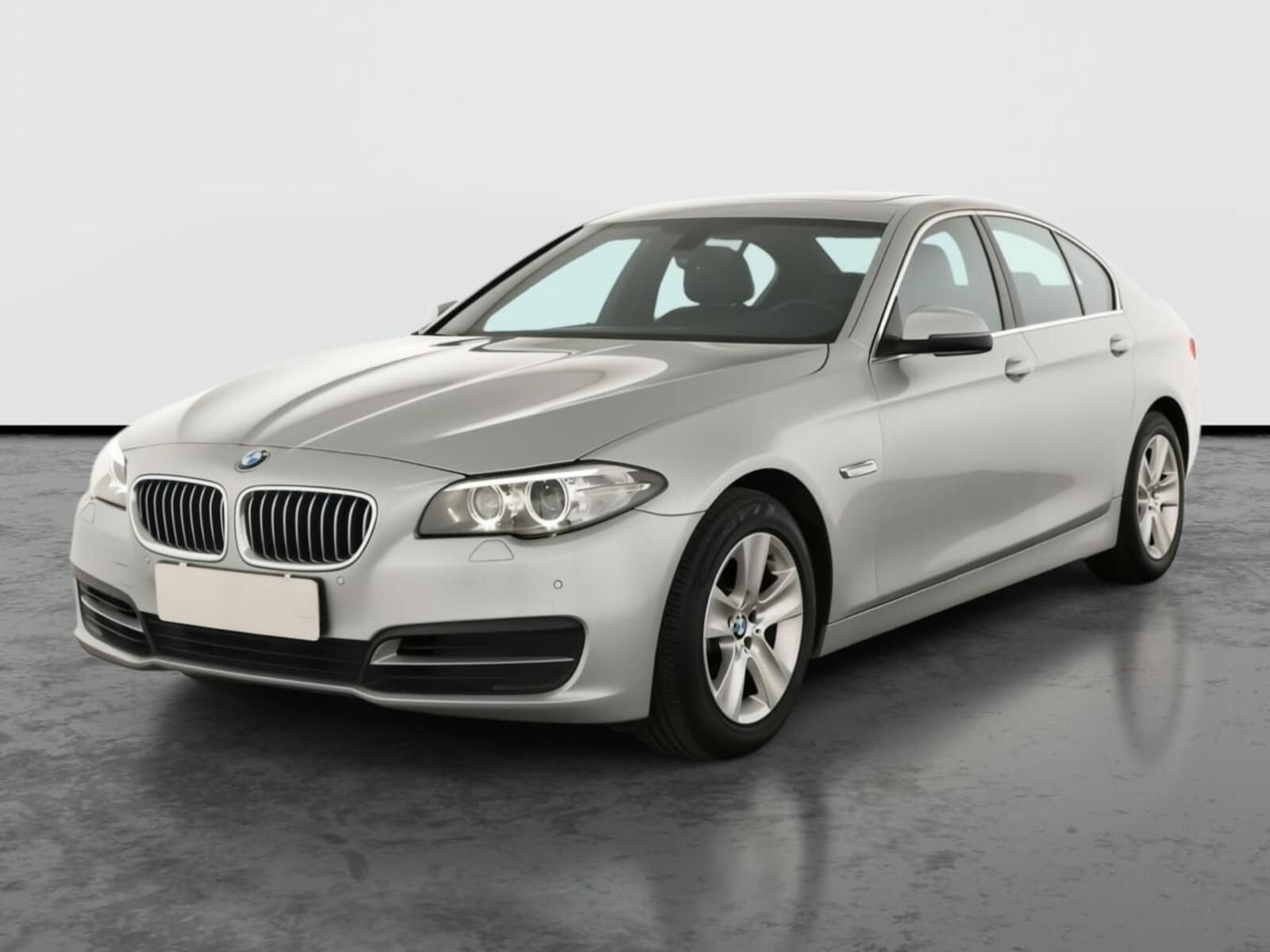 BMW Řada 5, 520d, Automat, Kůže - fotka 2
