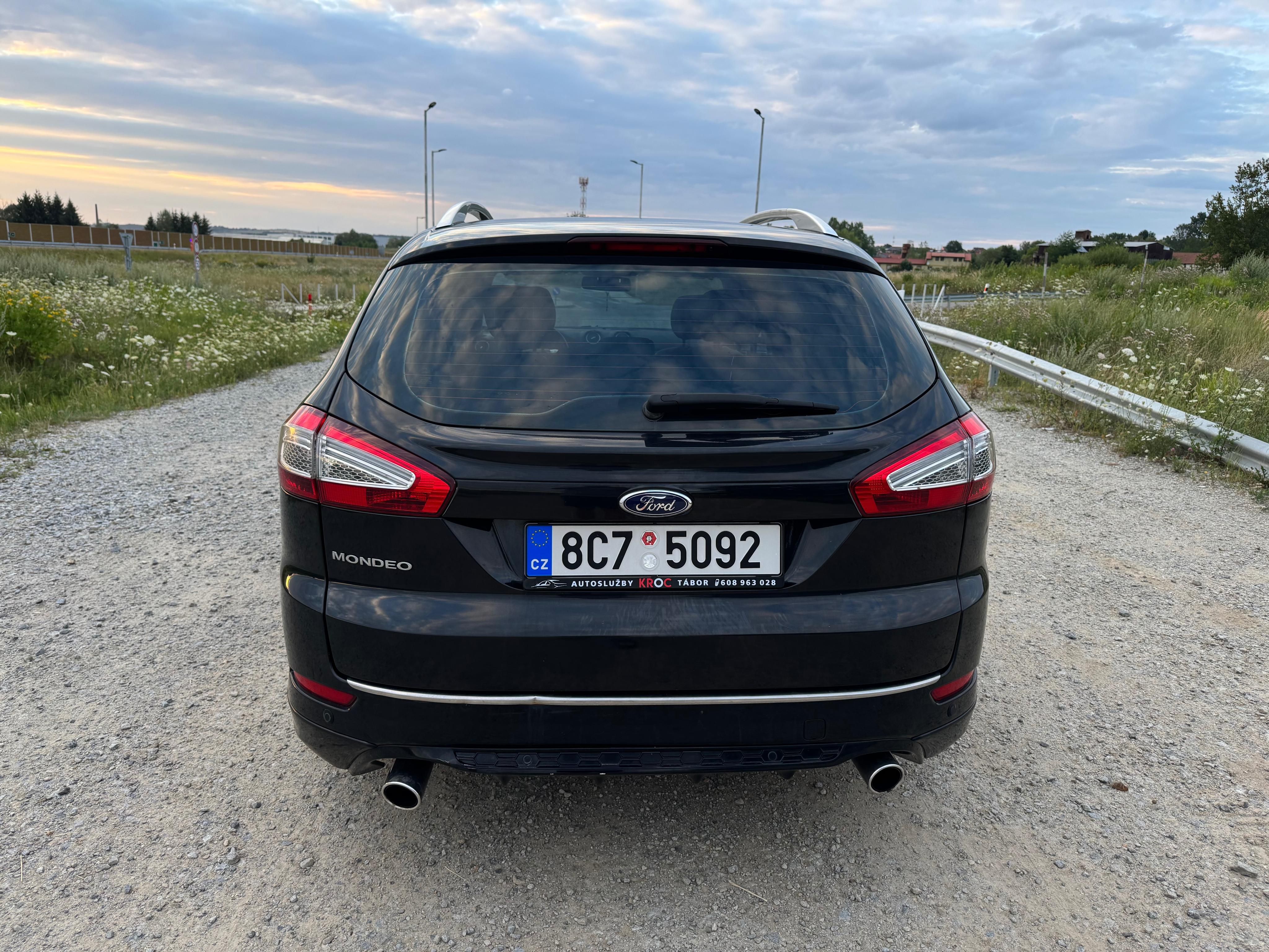 Ford Mondeo, 2.2 TDCi, Titanium - fotka 6