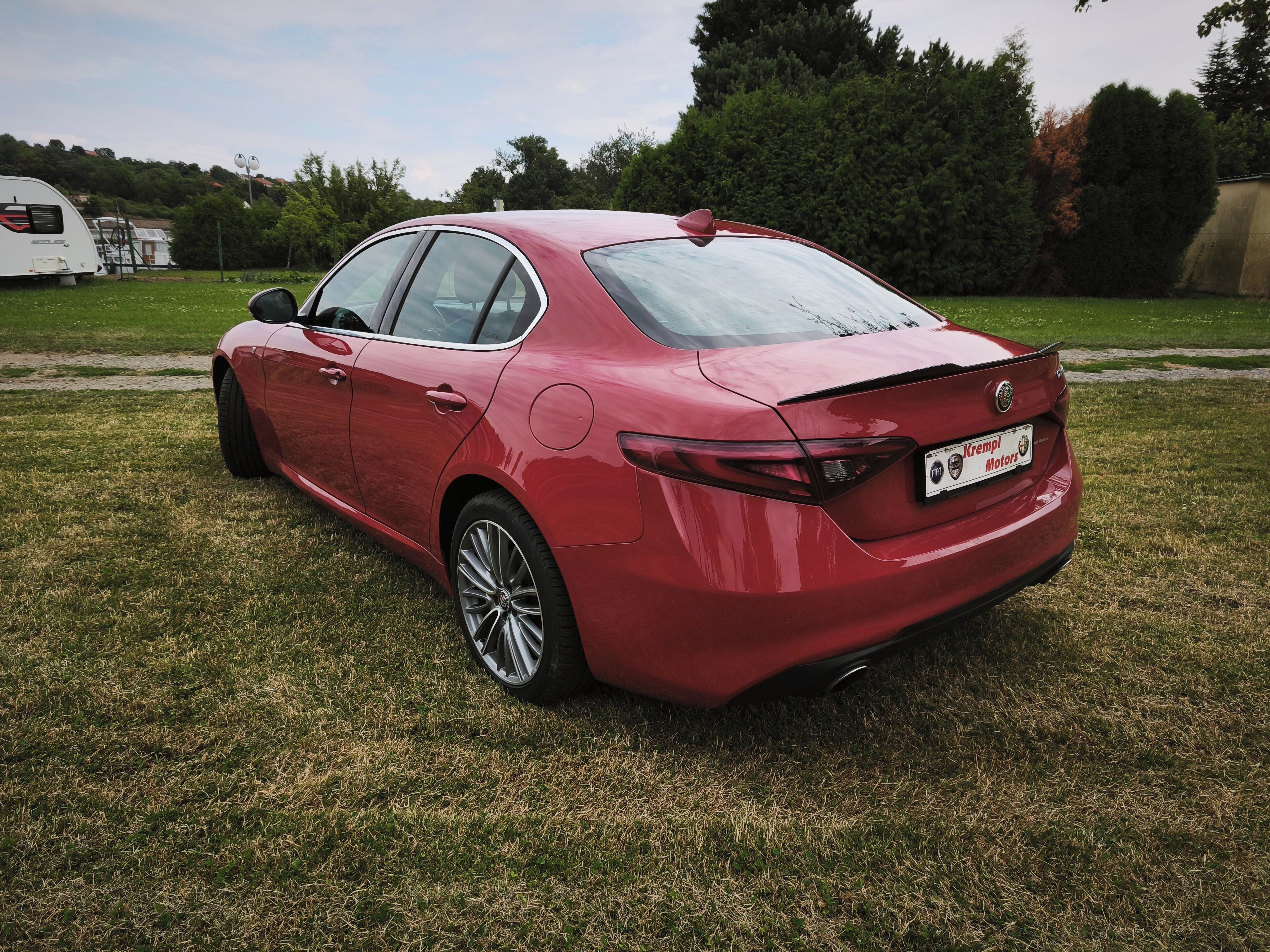 Alfa Romeo Giulia, 2,0TB TI - fotka 5
