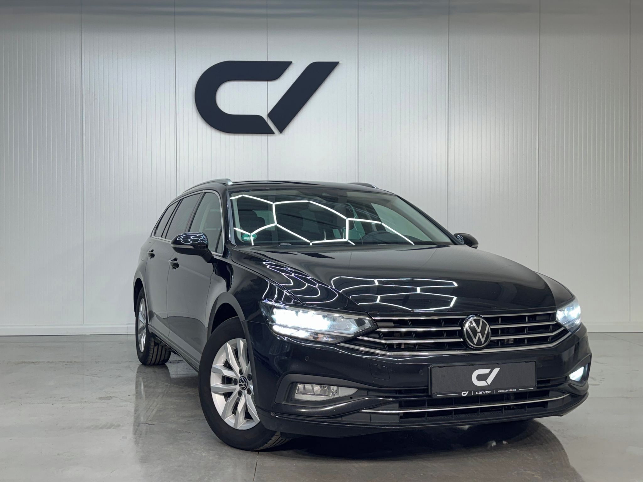 Volkswagen Passat, Variant  2.0 TDI 110KW - fotka 2