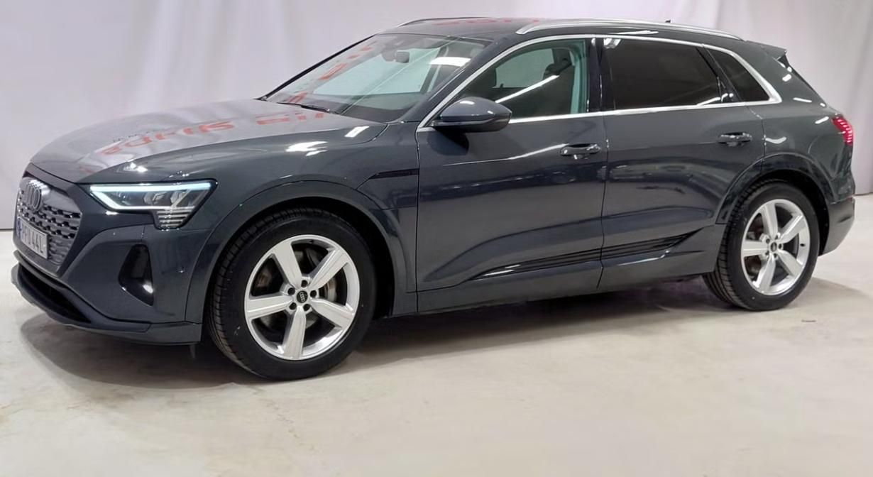 Audi Q8 e-tron, 50 Q Kamera Kůže Matrix Taž