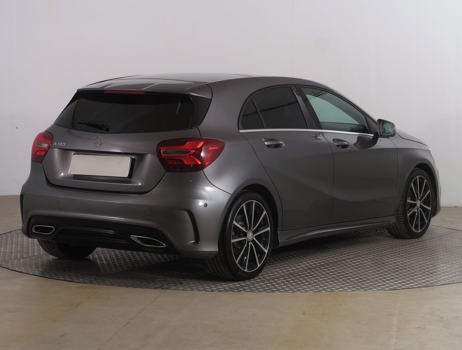 Mercedes-Benz Třídy A, 180, Kůže, Klima, Tempomat - fotka 5
