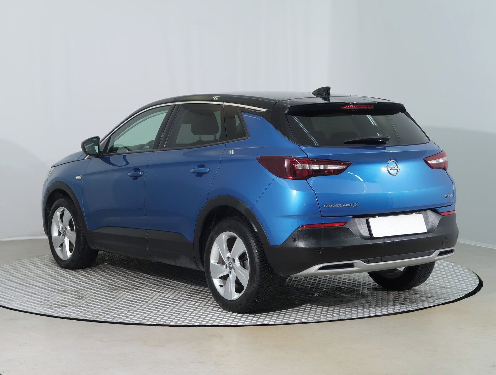 Opel Grandland X, 1.2 Turbo, Kůže - fotka 4