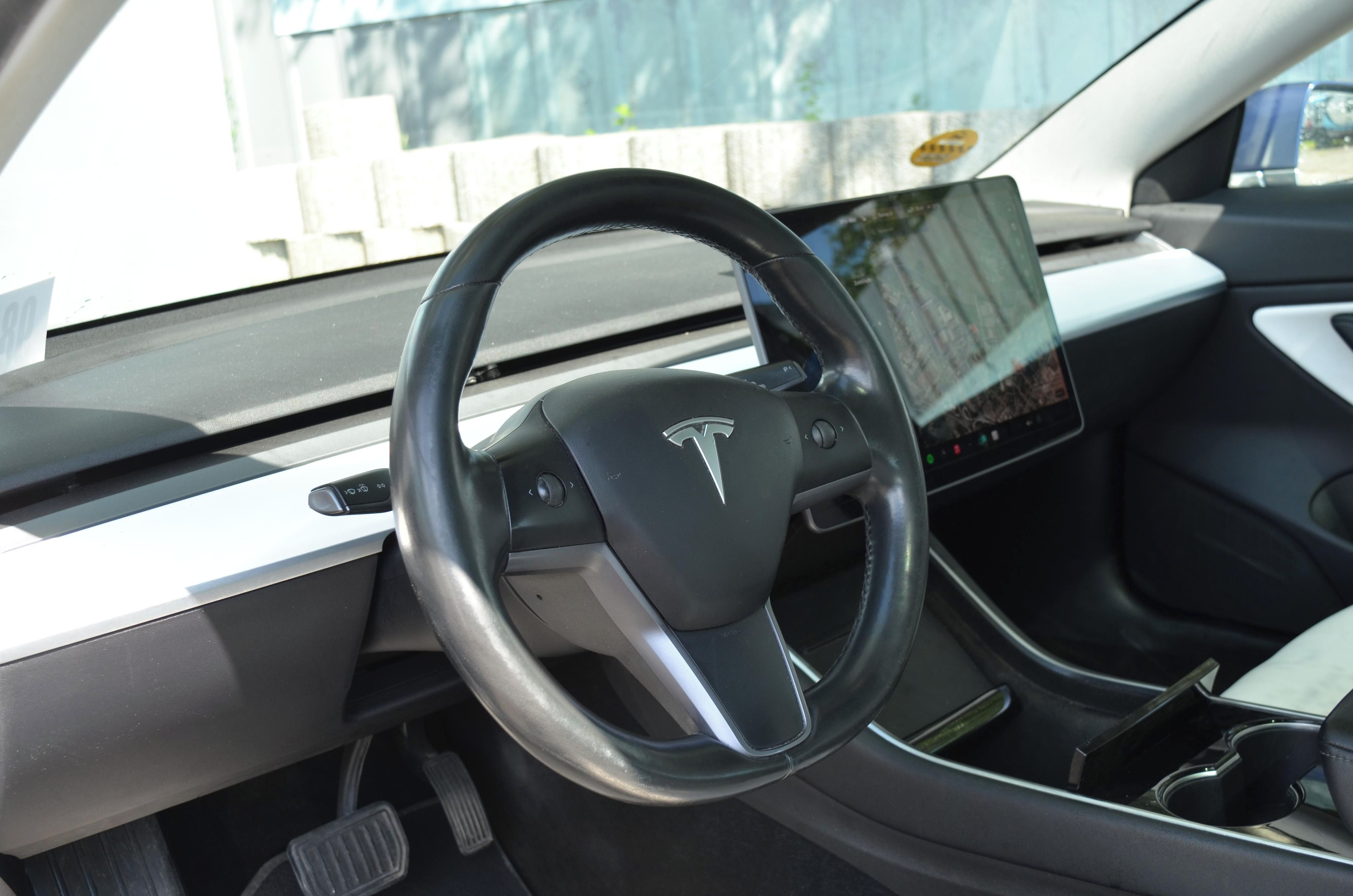 Tesla Model 3, LONG RANGE AWD - fotka 5