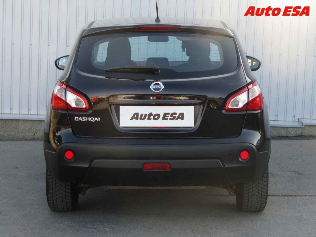 Nissan Qashqai, 1.6i,1.maj,ČR - fotka 5