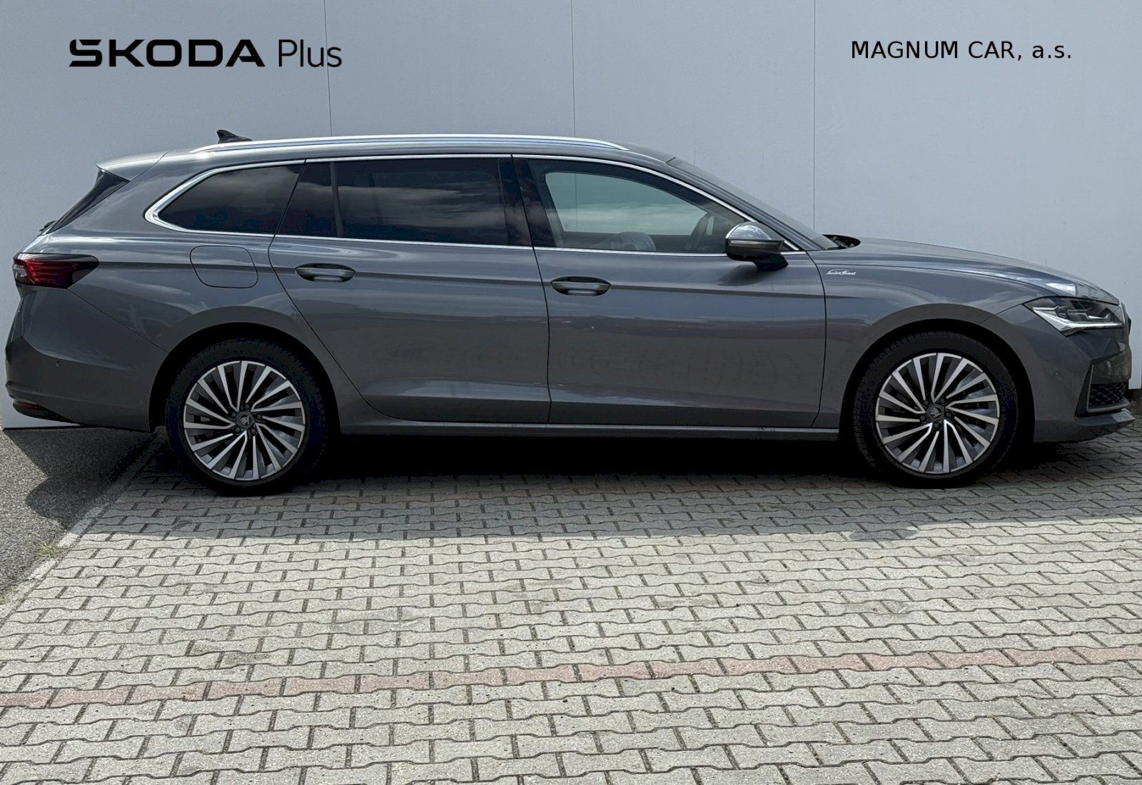 Škoda Superb, COMBI L&K  2.0TDI/142 kW - fotka 6