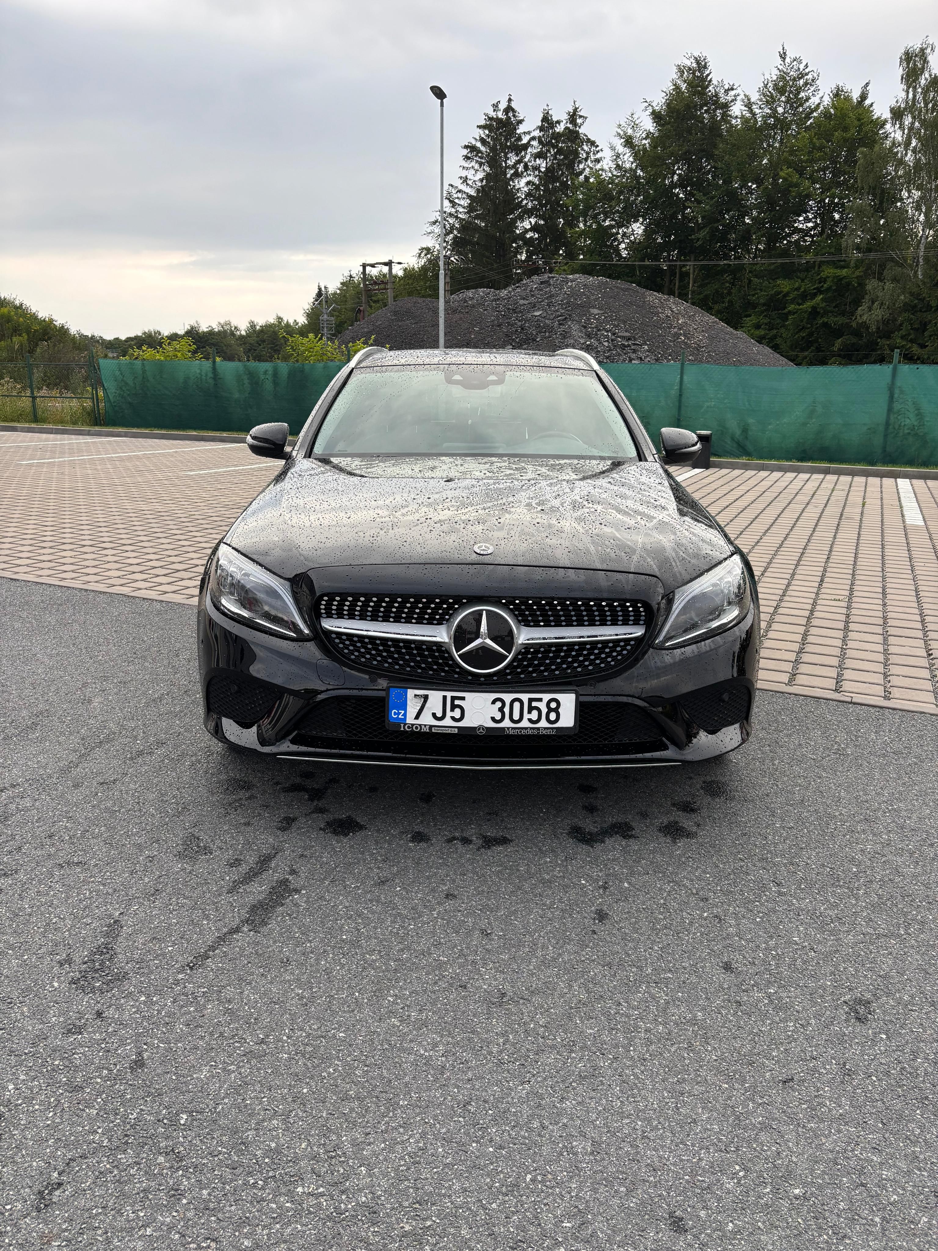 Mercedes-Benz Třídy C, Mercedes C220 d 143 kW - fotka 6