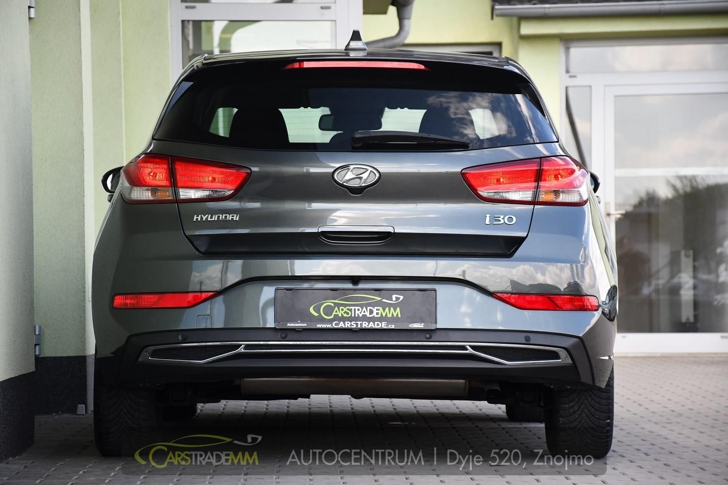 Hyundai i30, 1.0T-GDi FAMILY SMART DCT NAVI - fotka 4