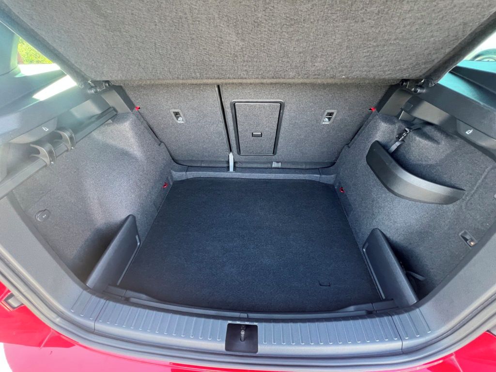 Škoda Karoq, Sportline 1.5 TSi 110 kW - fotka 6