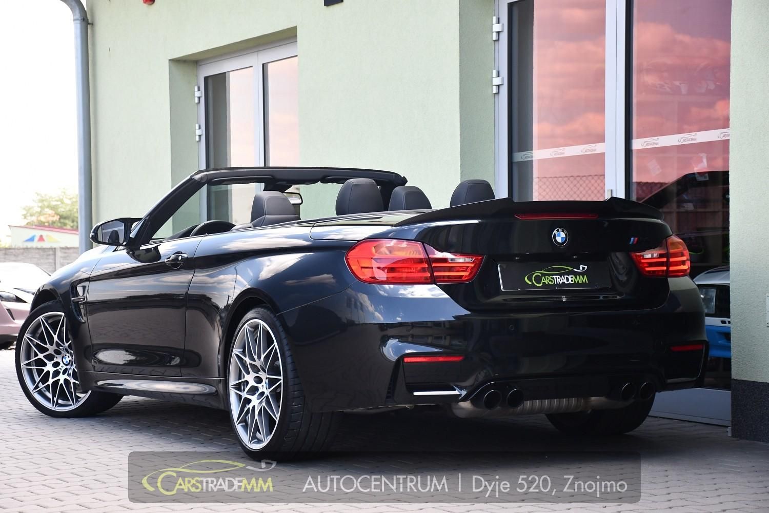 BMW M4, HUD - fotka 5