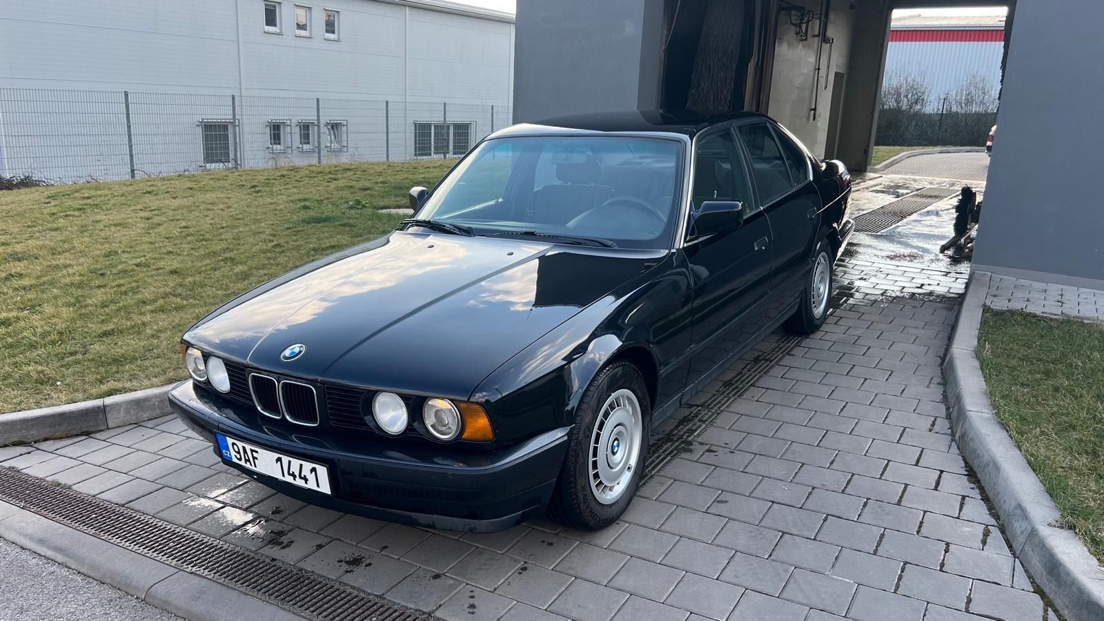 BMW Řada 5, 525i e34 - fotka 3