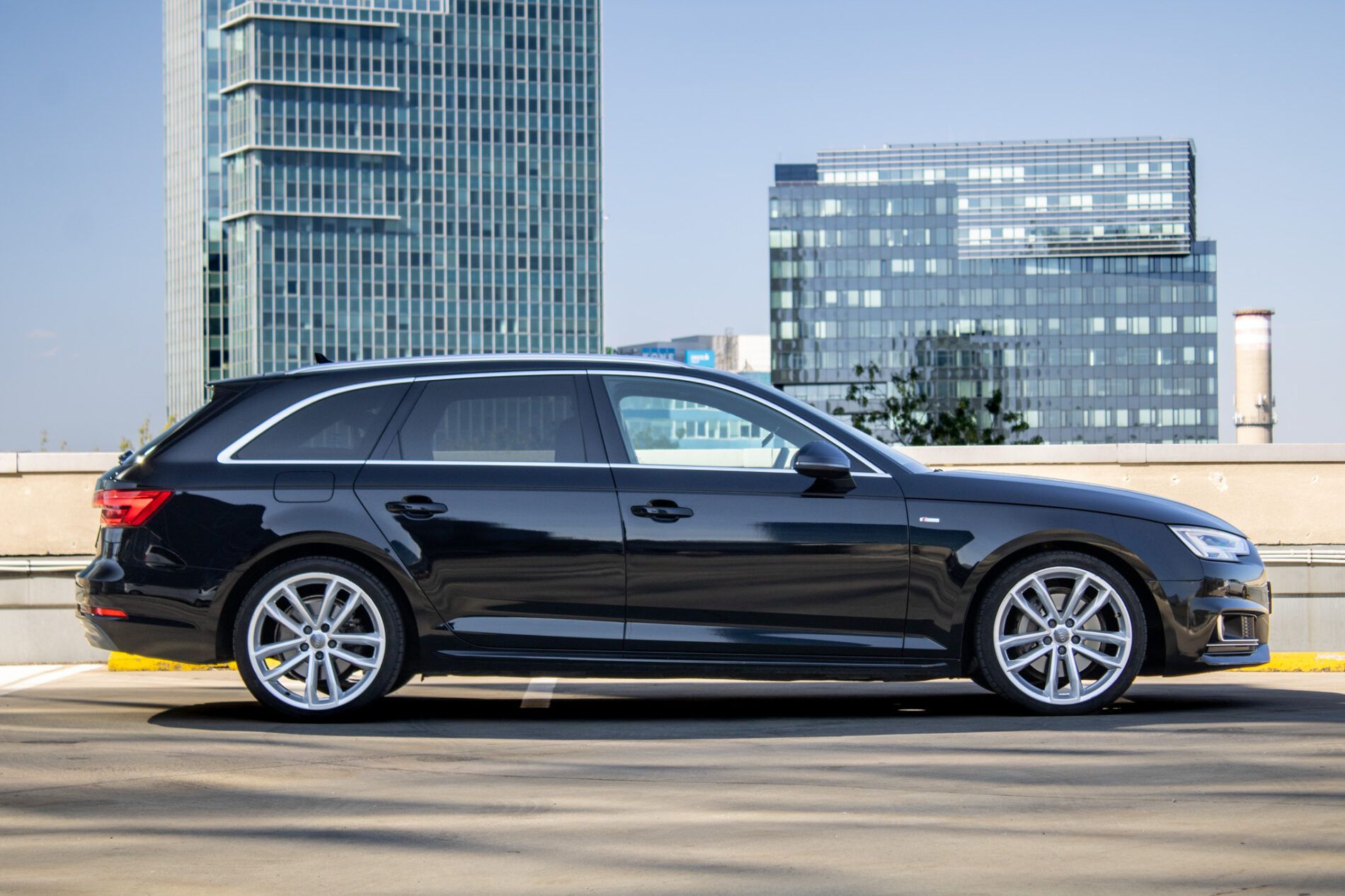 Audi A4 Avant - fotka 4