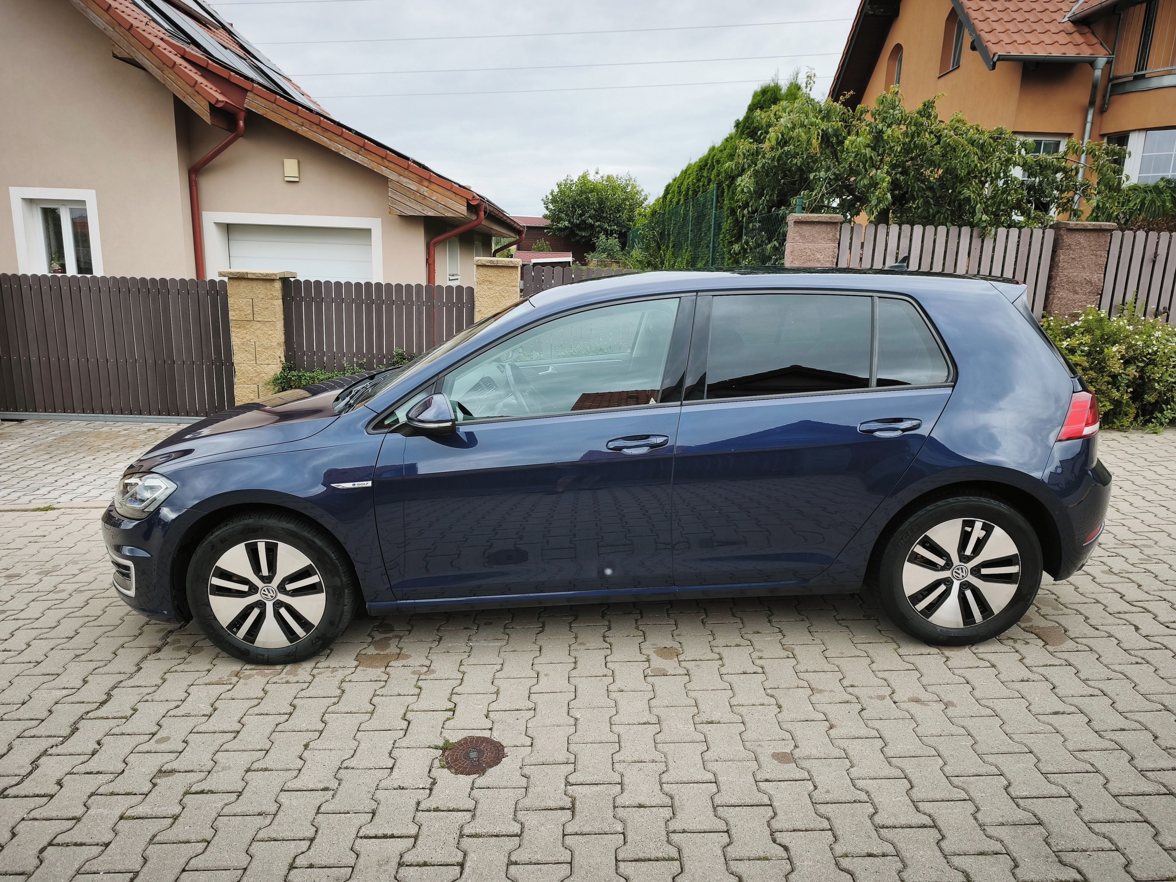 Volkswagen e-Golf, Digikok*TČ*výhřev*Kessy*SoH93% - fotka 2