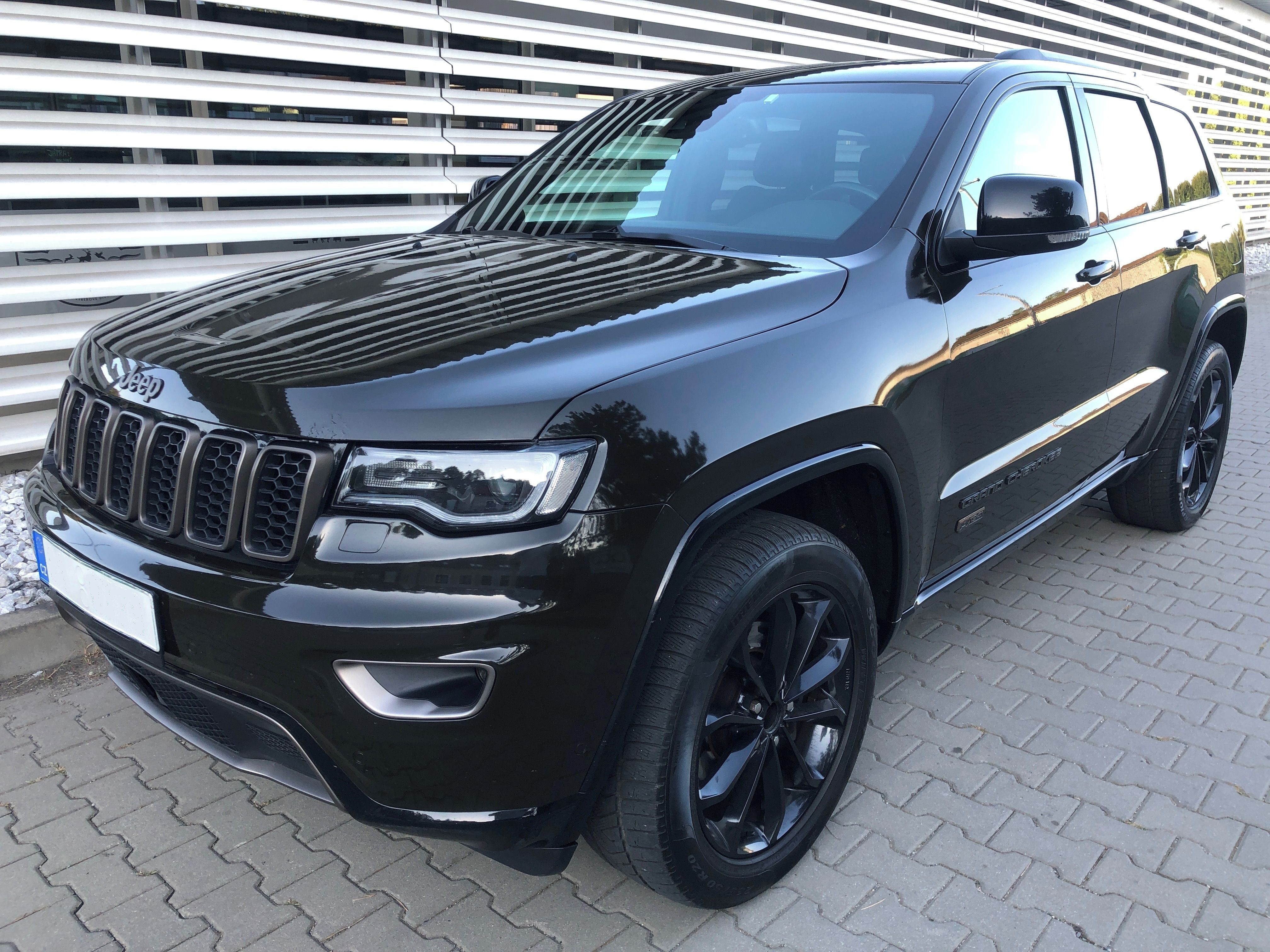 Jeep Grand Cherokee, Overland