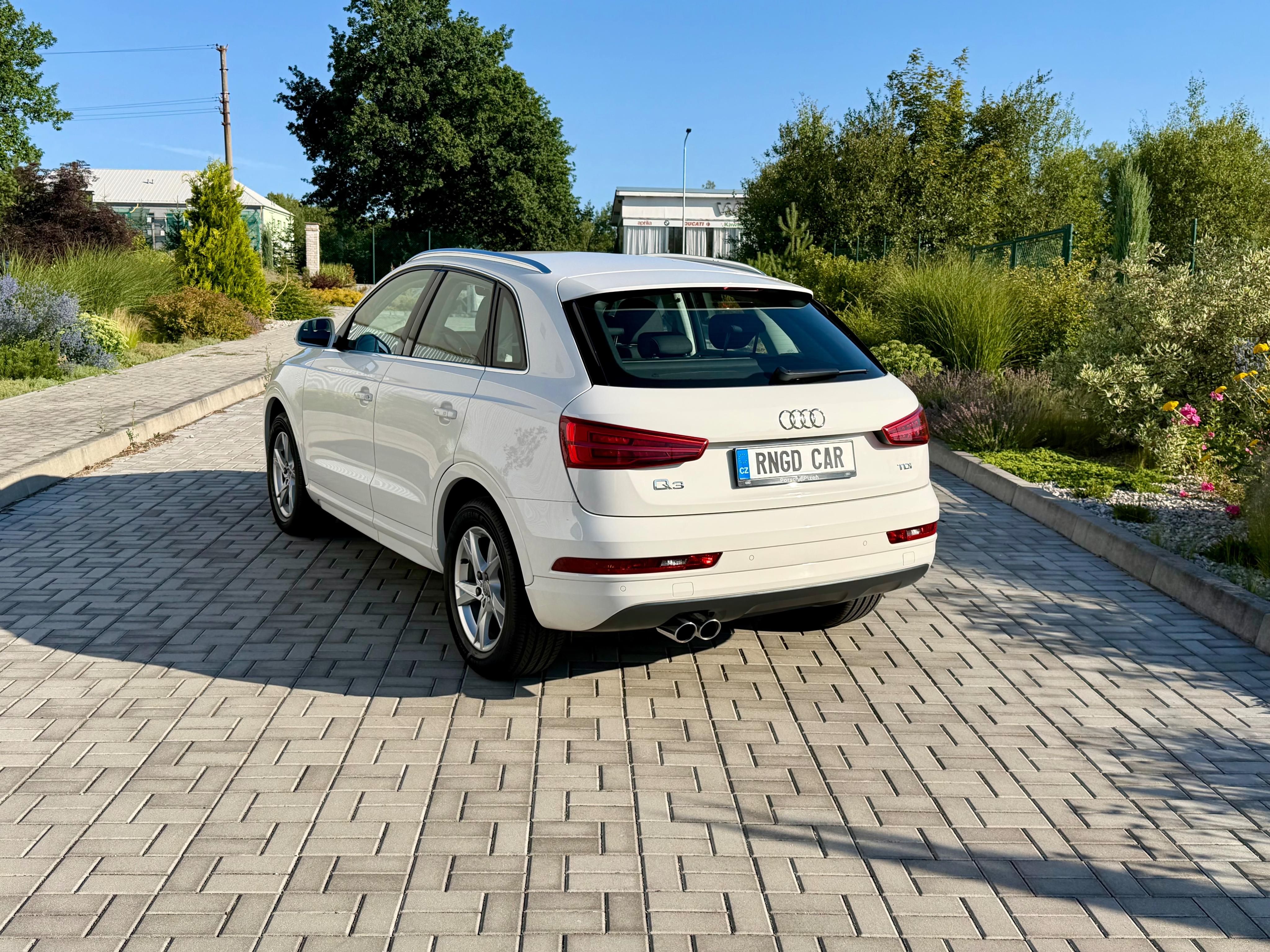 Audi Q3, 2.0 TDI 110 kW - fotka 4