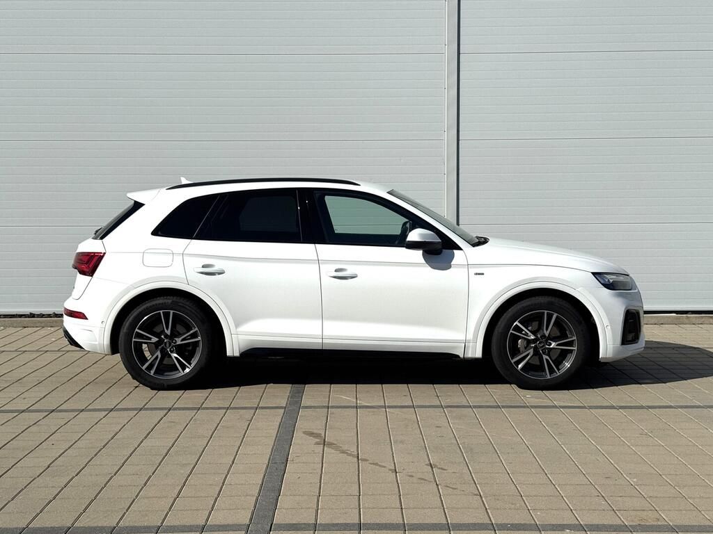 Audi Q5, S-line 2.0 TDI 150 kW - fotka 4