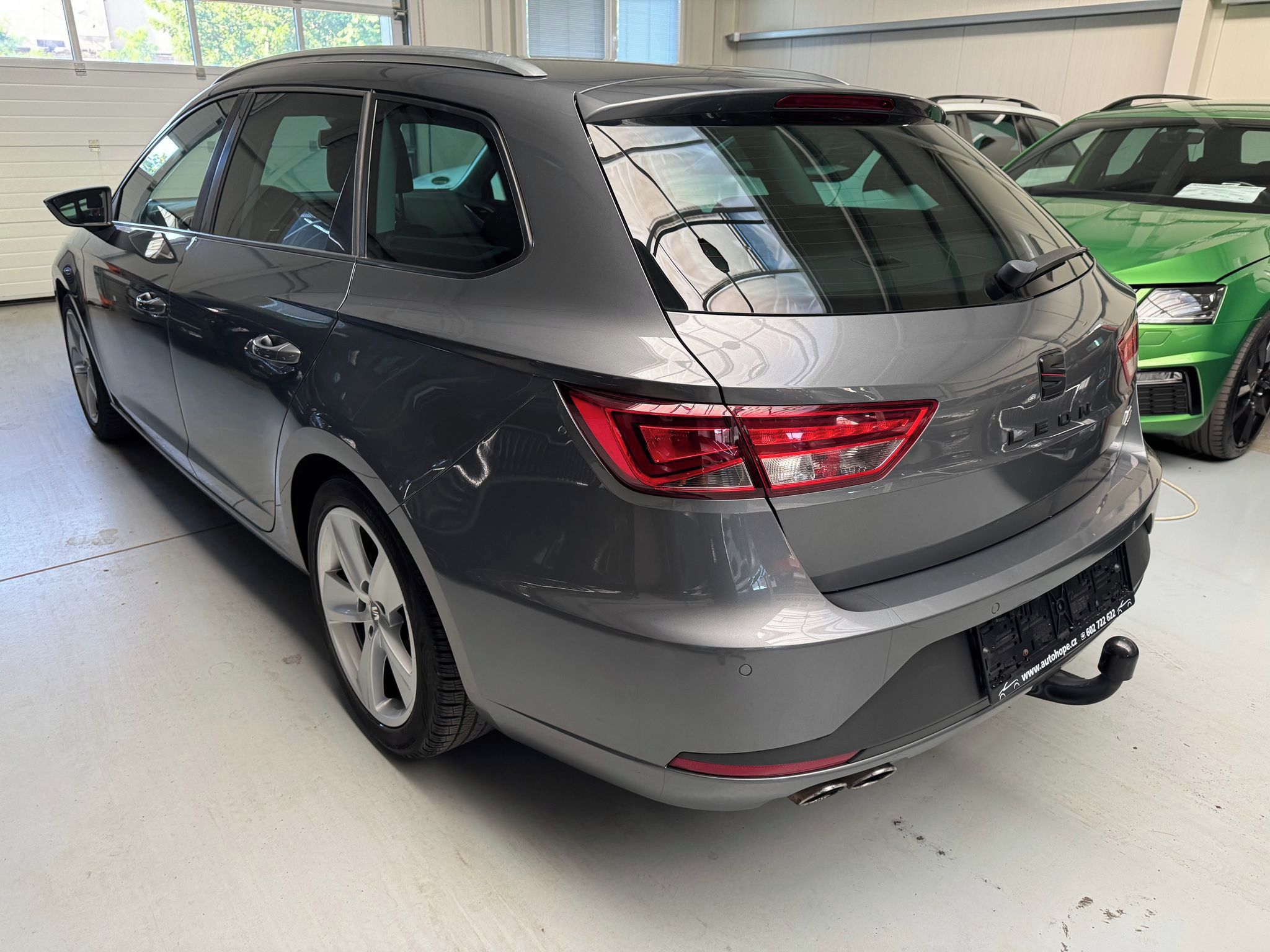 Seat Leon, ST combi 2.0 TDI DSG FR - fotka 4