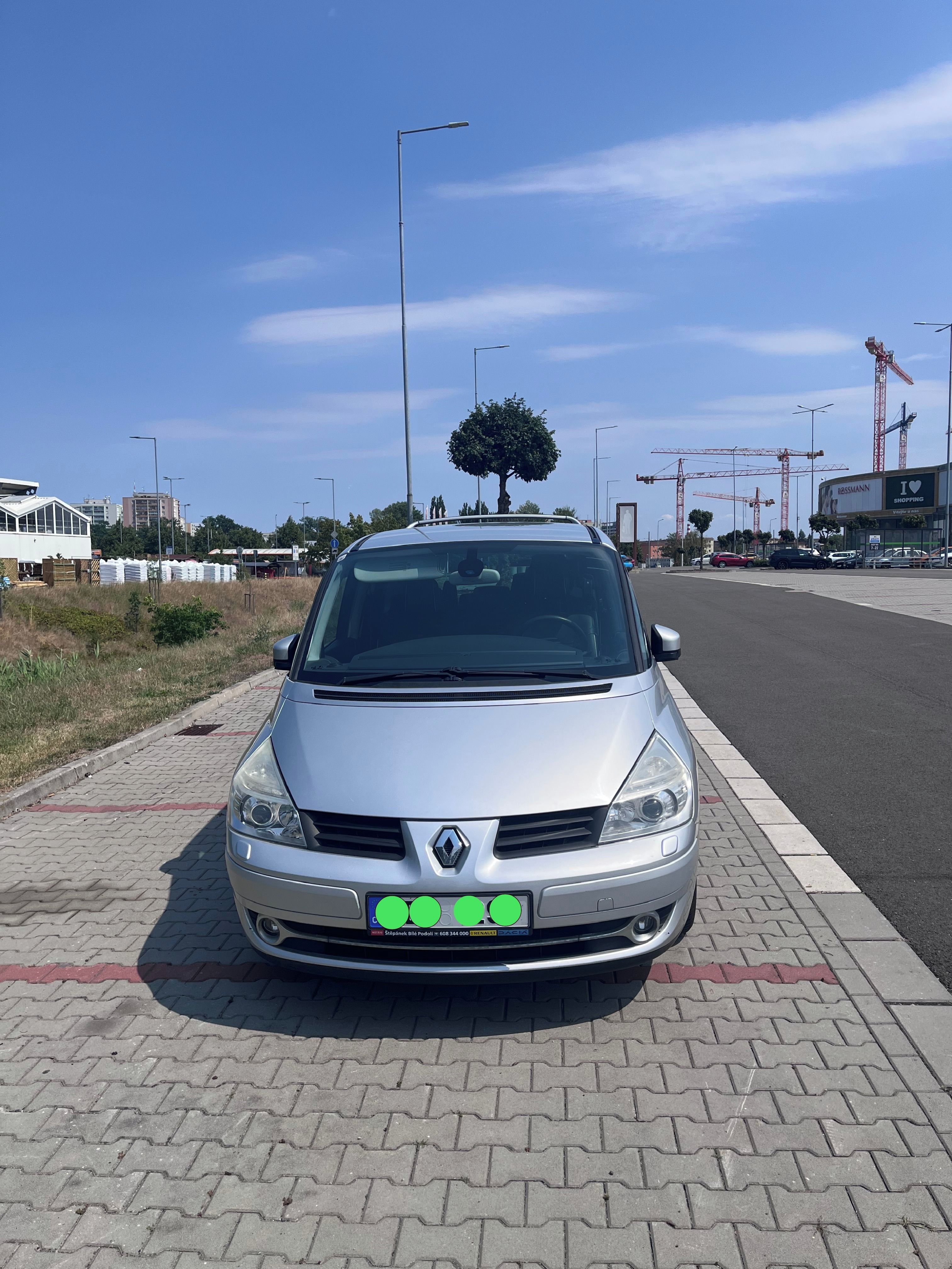 Renault Espace, Initiale 2.0 dCi 110 kW 7míst - fotka 2