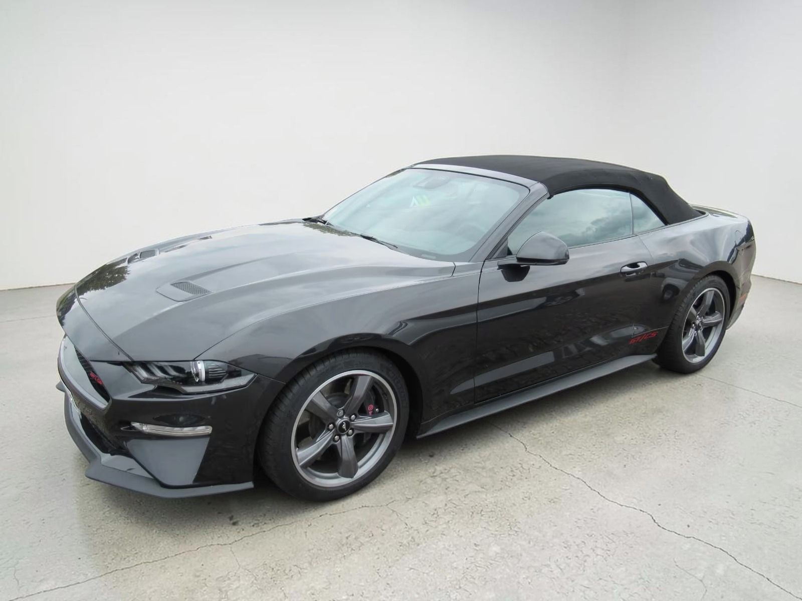 Ford Mustang, MUSTANG GT Convertible 5.0 V8 - fotka 3