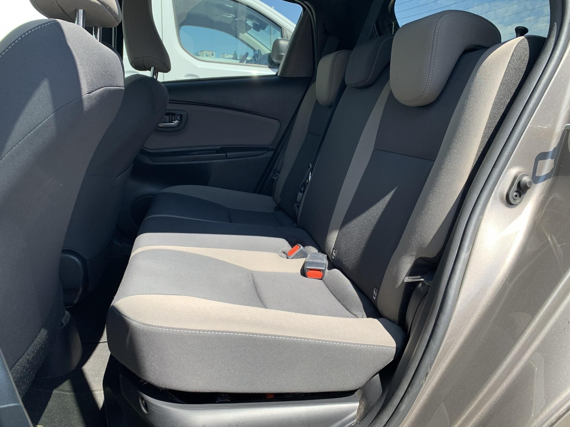 Toyota Yaris, YARIS SELECTION 1,5 HYBRID AT - fotka 6