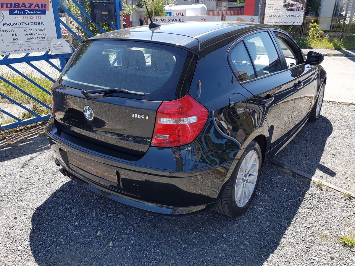 BMW Řada 1, 116 2.0i 89KW 89.000KM - fotka 6