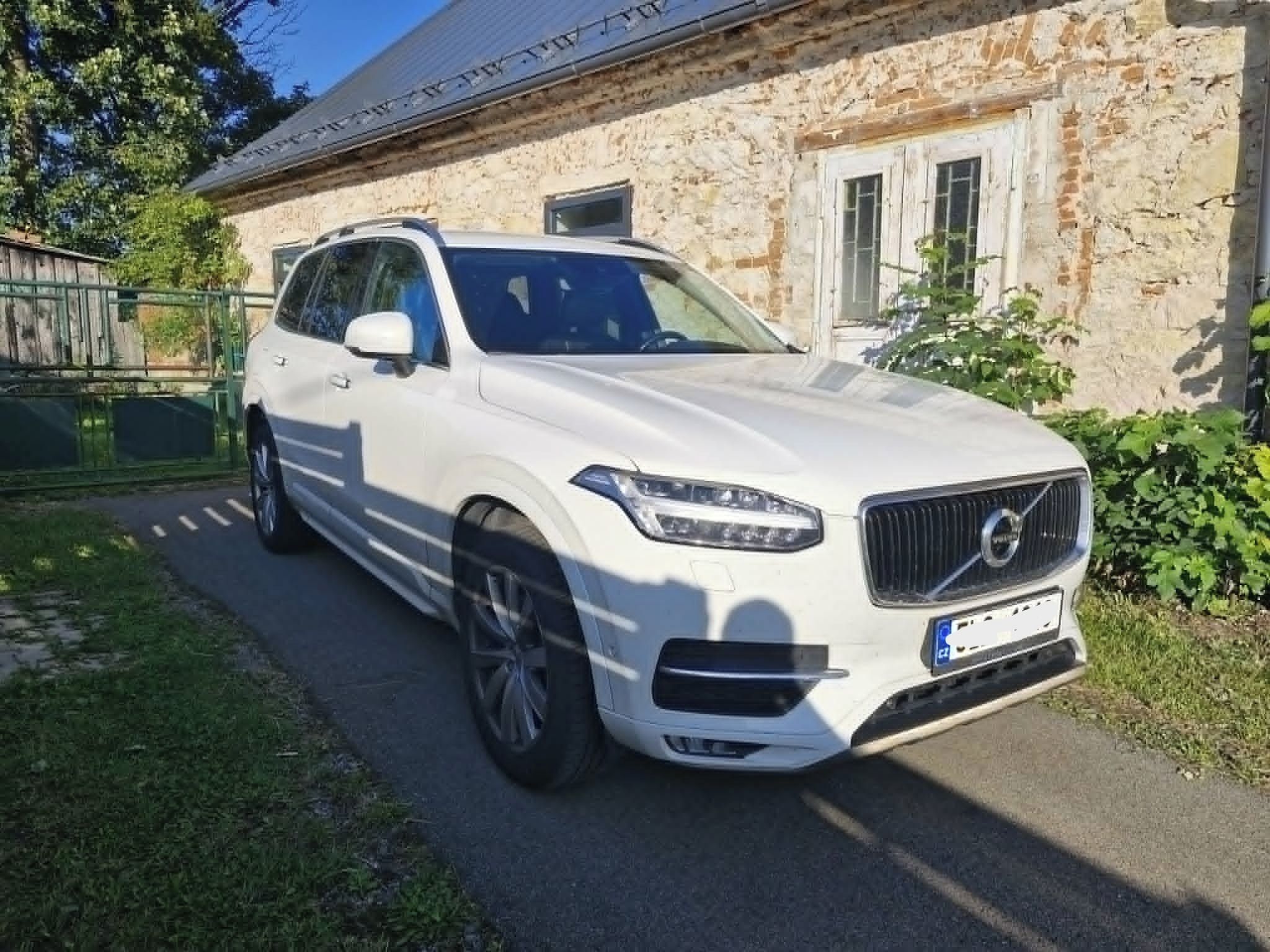 Volvo XC90 - fotka 2