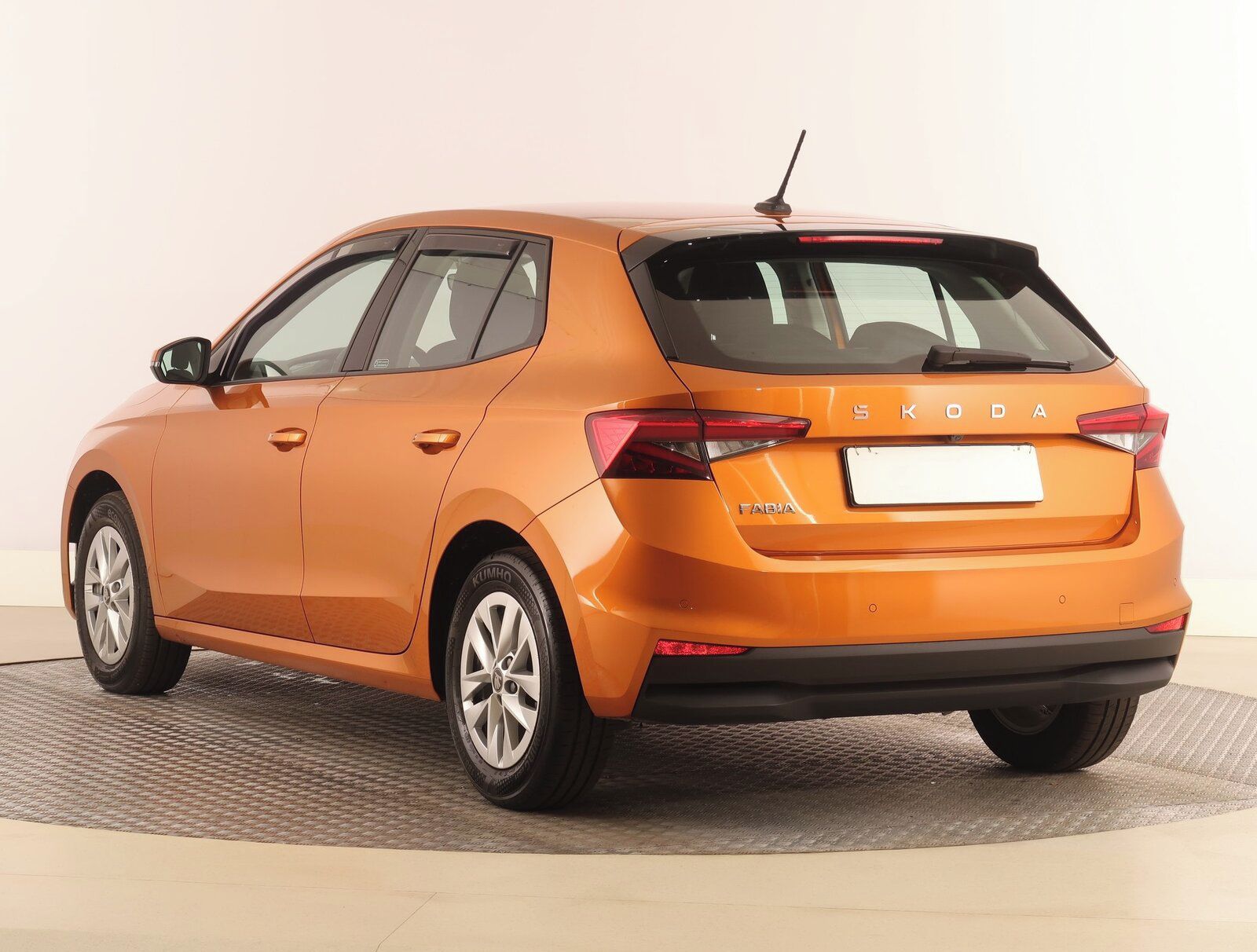 Škoda Fabia, 1.0 TSI, Selection, Záruka, ČR - fotka 4