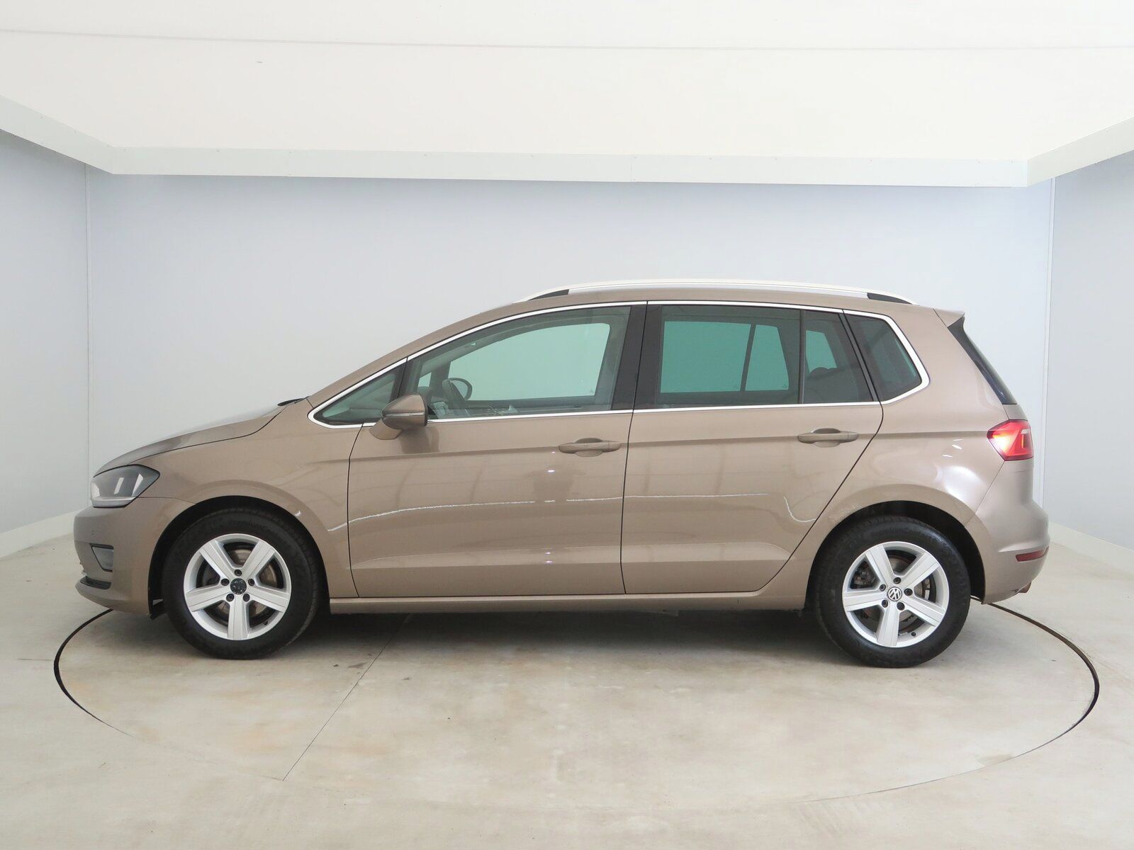 Volkswagen Golf Sportsvan, 1.4 TSI, Highline, Serv.kniha - fotka 3