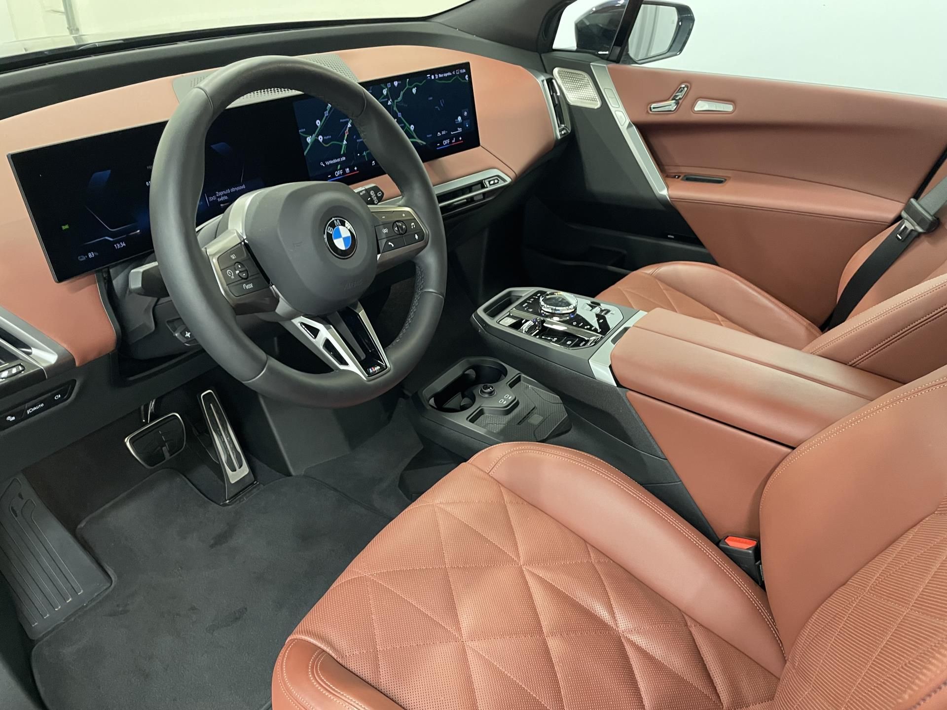 BMW iX, iX xDrive60 M PRO - fotka 6