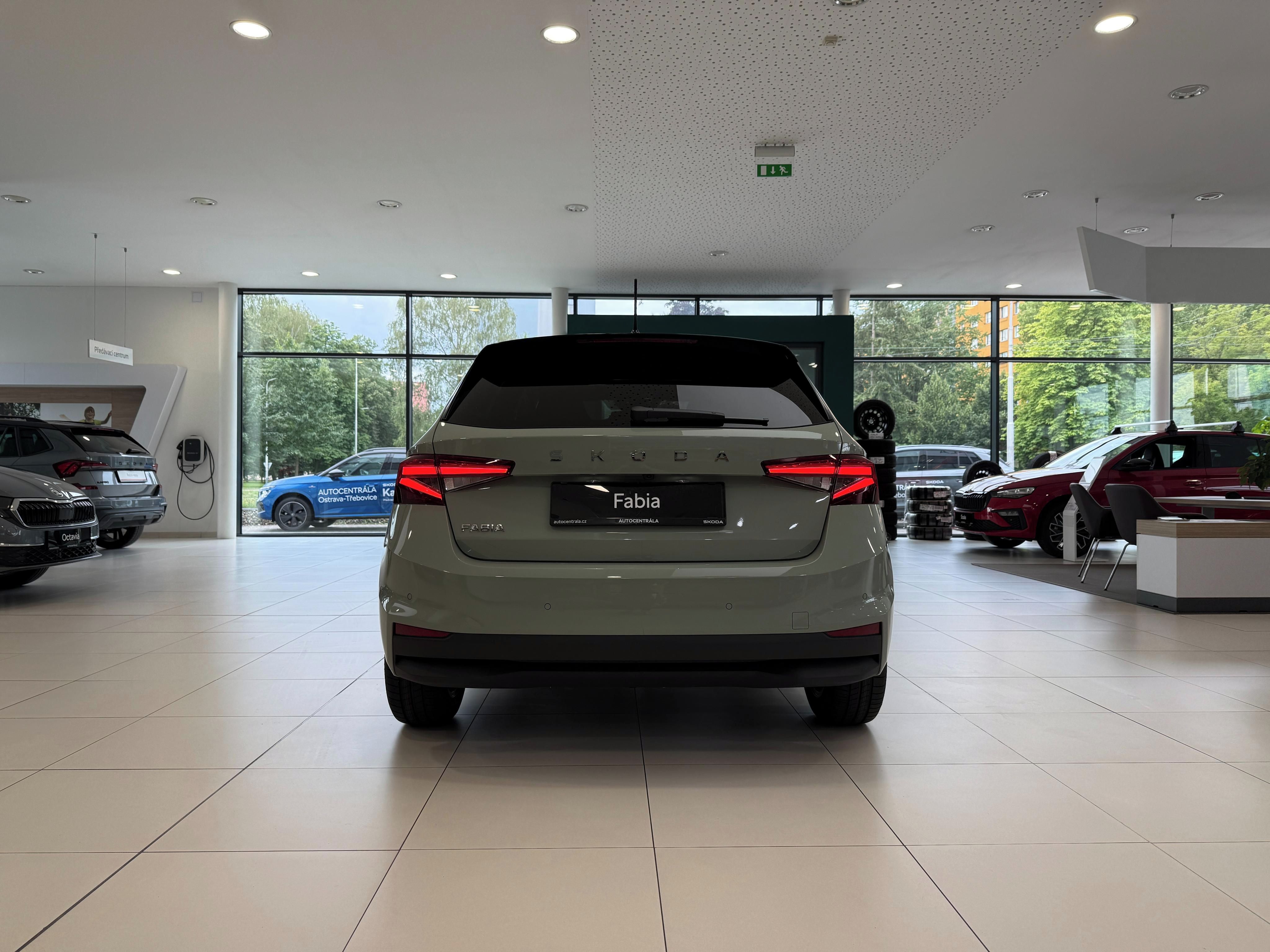 Škoda Fabia, DSG 1,0 TSI / 85 kW Dynamic - fotka 5