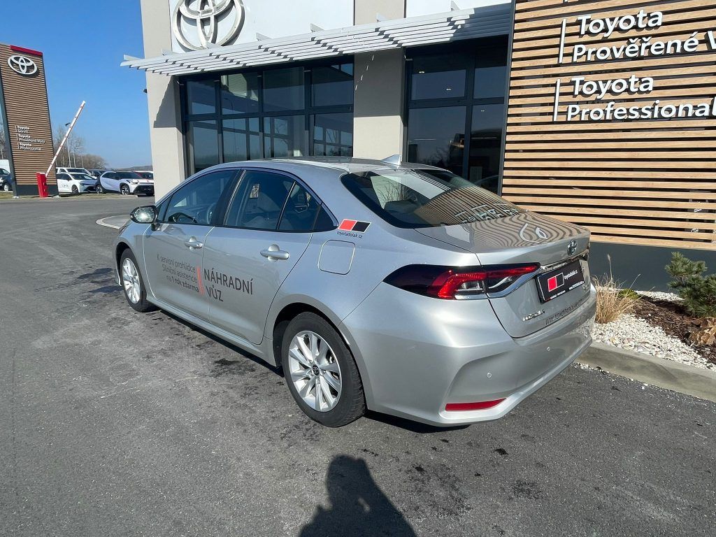 Toyota Corolla, 1.8 Hybrid 140k Comfort Tech - fotka 3