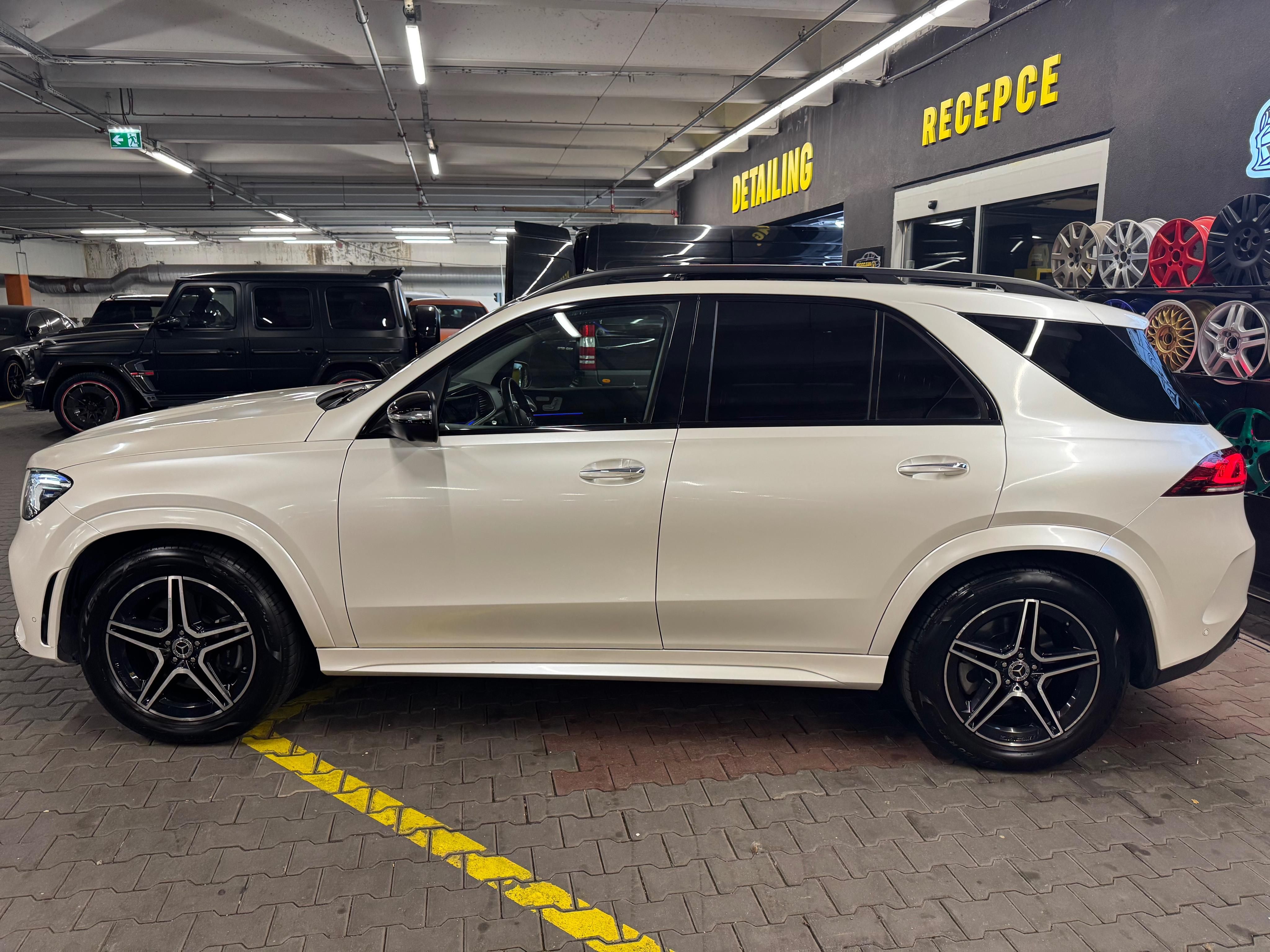 Mercedes-Benz GLE, 350d 4Matic AMG Airmatic ČR - fotka 5