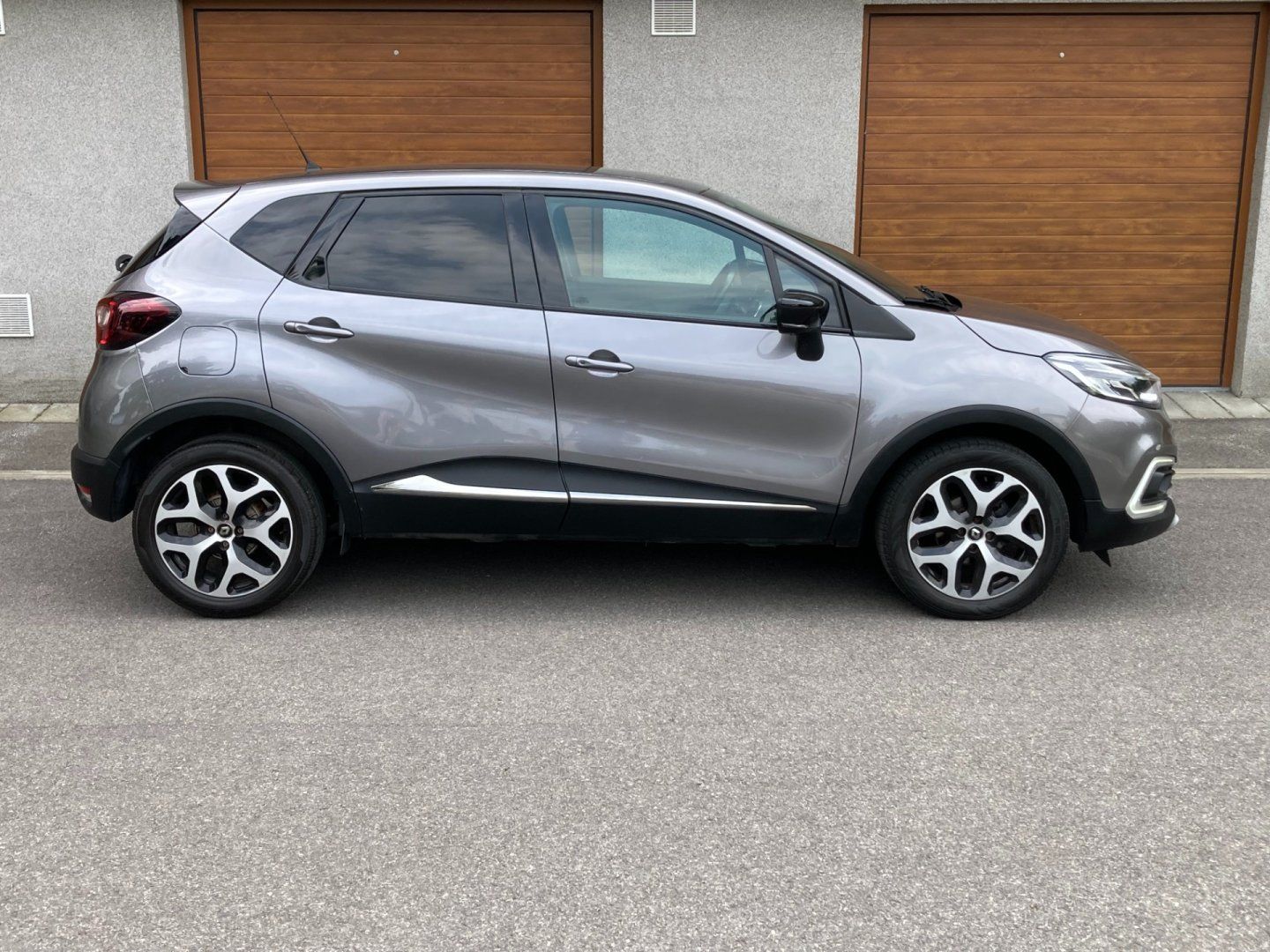 Renault Captur, 0,9 66kW led,digi klima,keyles - fotka 4
