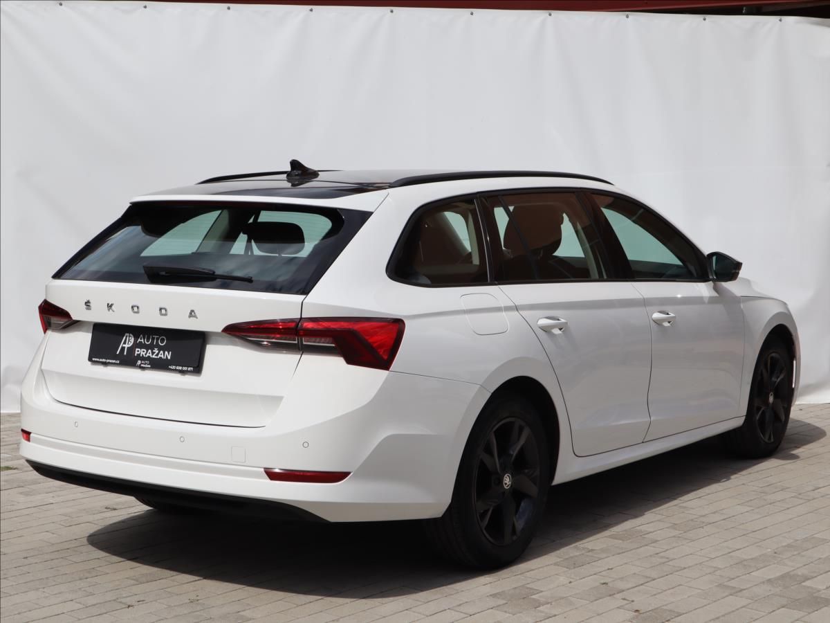 Škoda Octavia, 2,0 TDi Style Virtual LED - fotka 6