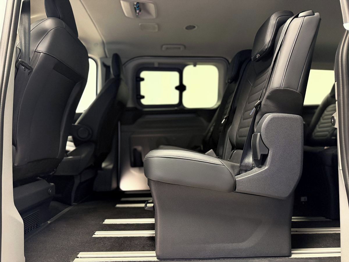 Ford Tourneo Custom, E-Tourneo, Titanium X, 64kWh - fotka 6