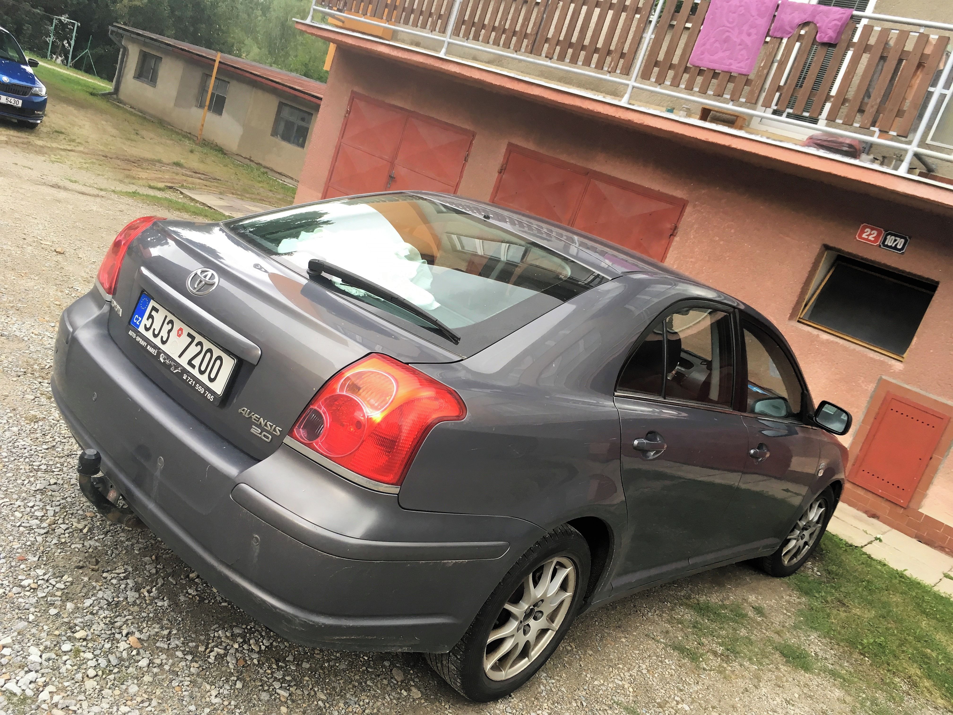 Toyota Avensis, 2.0 D-4D 2004 POJÍZDNÉ BEZ STK - fotka 3