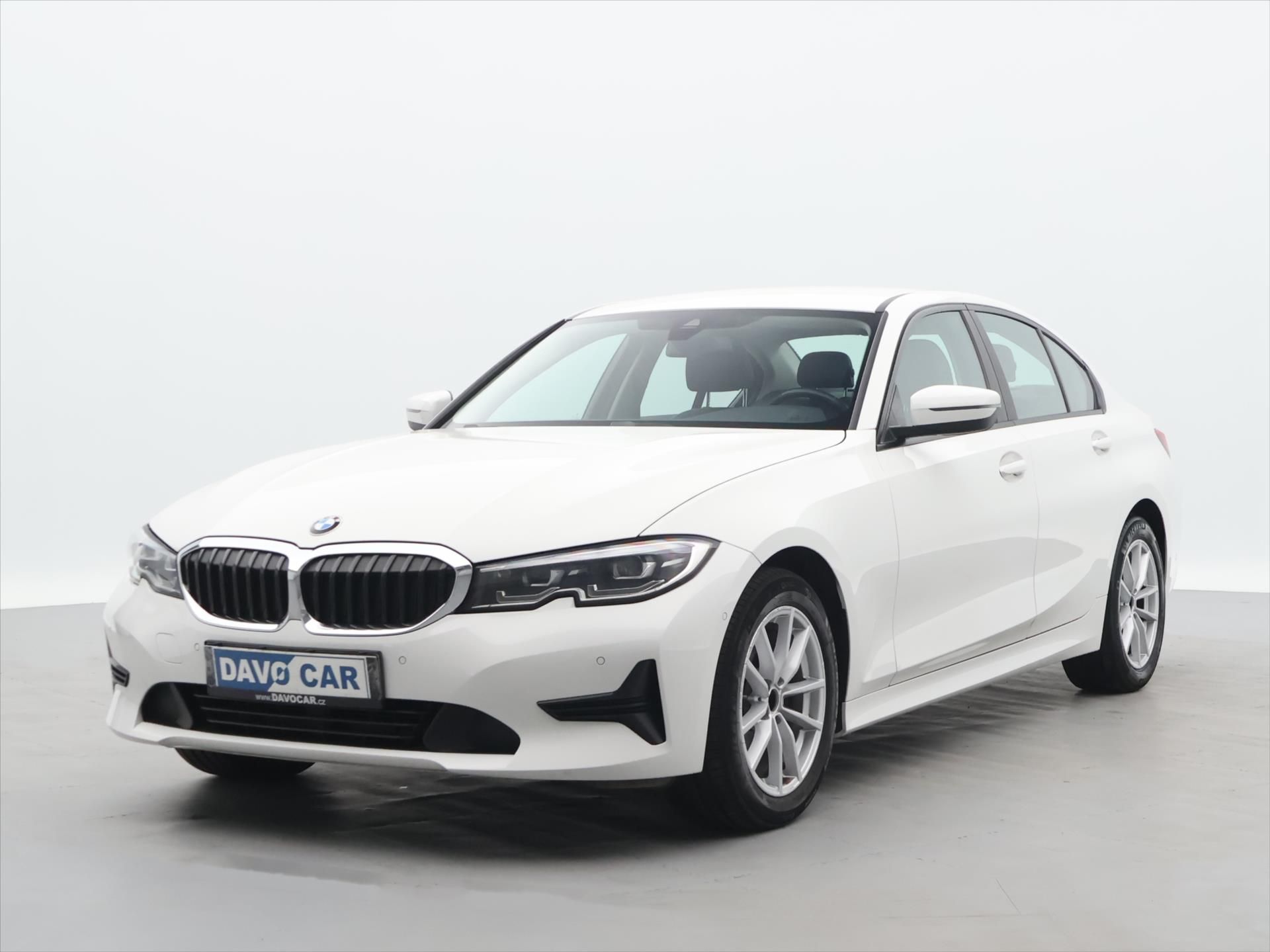 BMW Řada 3, 2,0 320d 140KW xDrive ADVANTAG - fotka 3