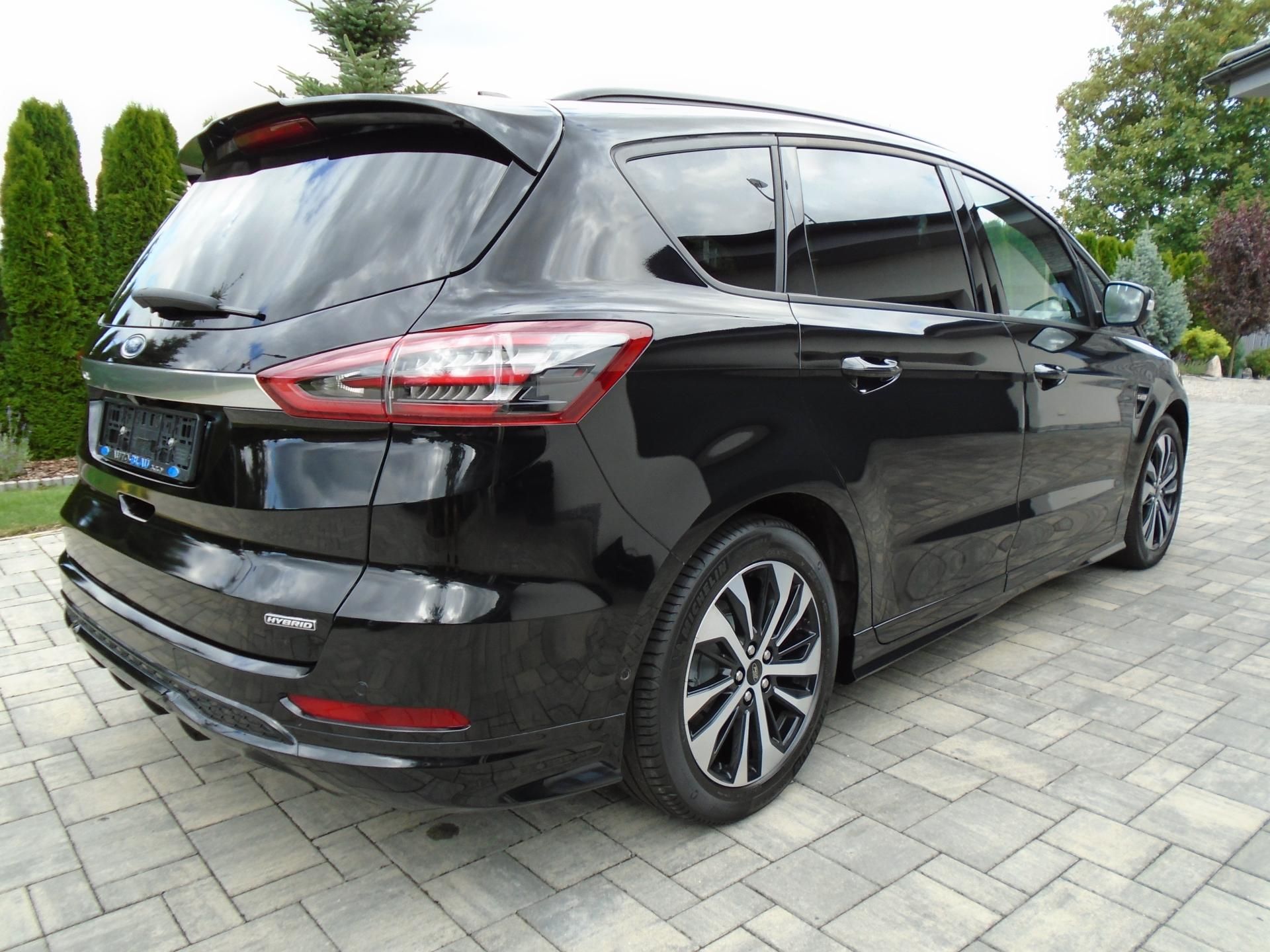 Ford S-MAX, 2.5 Duratec FHEV ST-Line 140kW - fotka 4