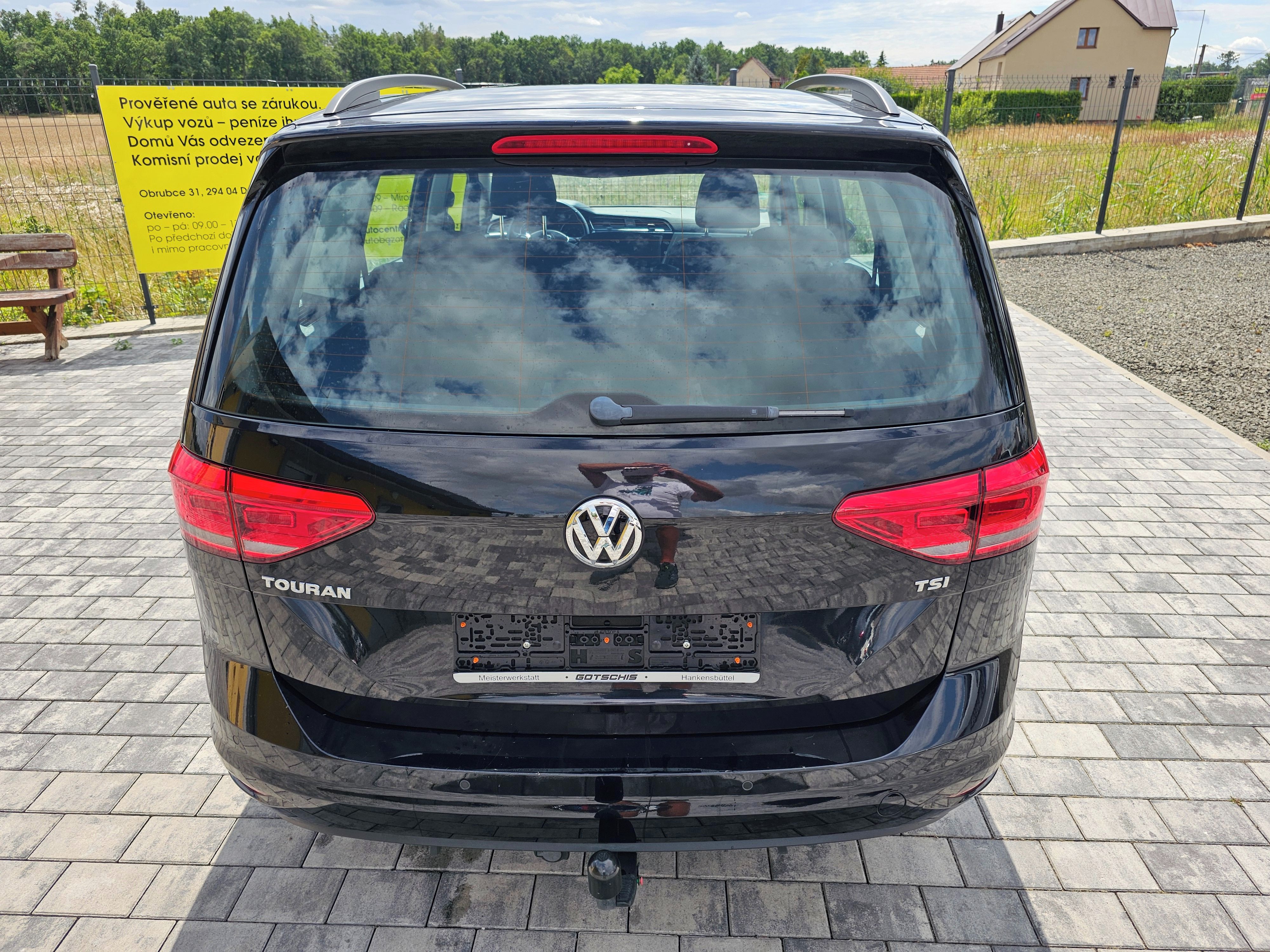 Volkswagen Touran, 1.2 TSI 81kw, 2016, Tažné zař. - fotka 6