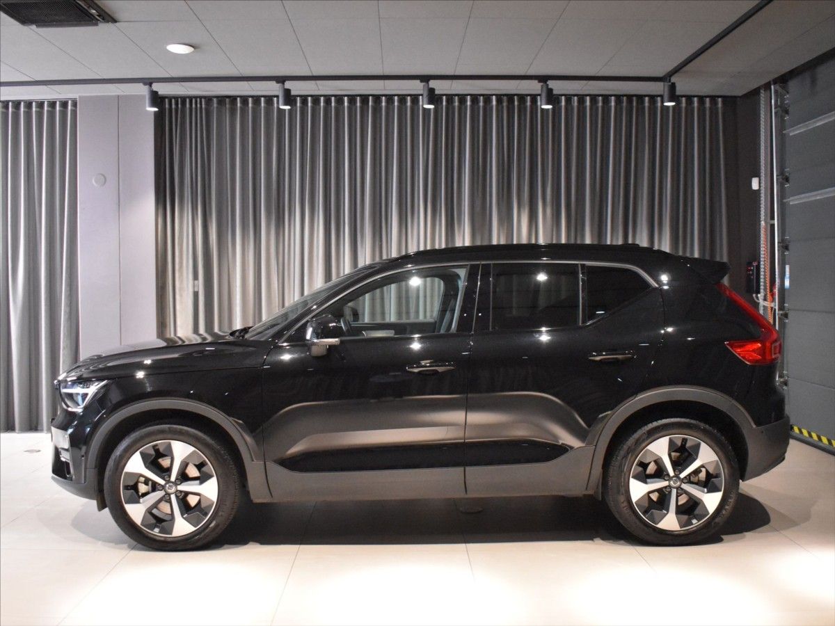 Volvo XC40, 2,0 B4 Ultra Panorama,BLIS - fotka 2
