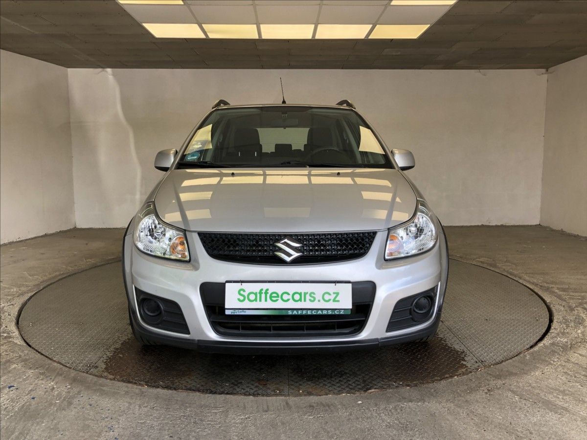 Suzuki SX4, 1,5 16V VVT-i - fotka 2
