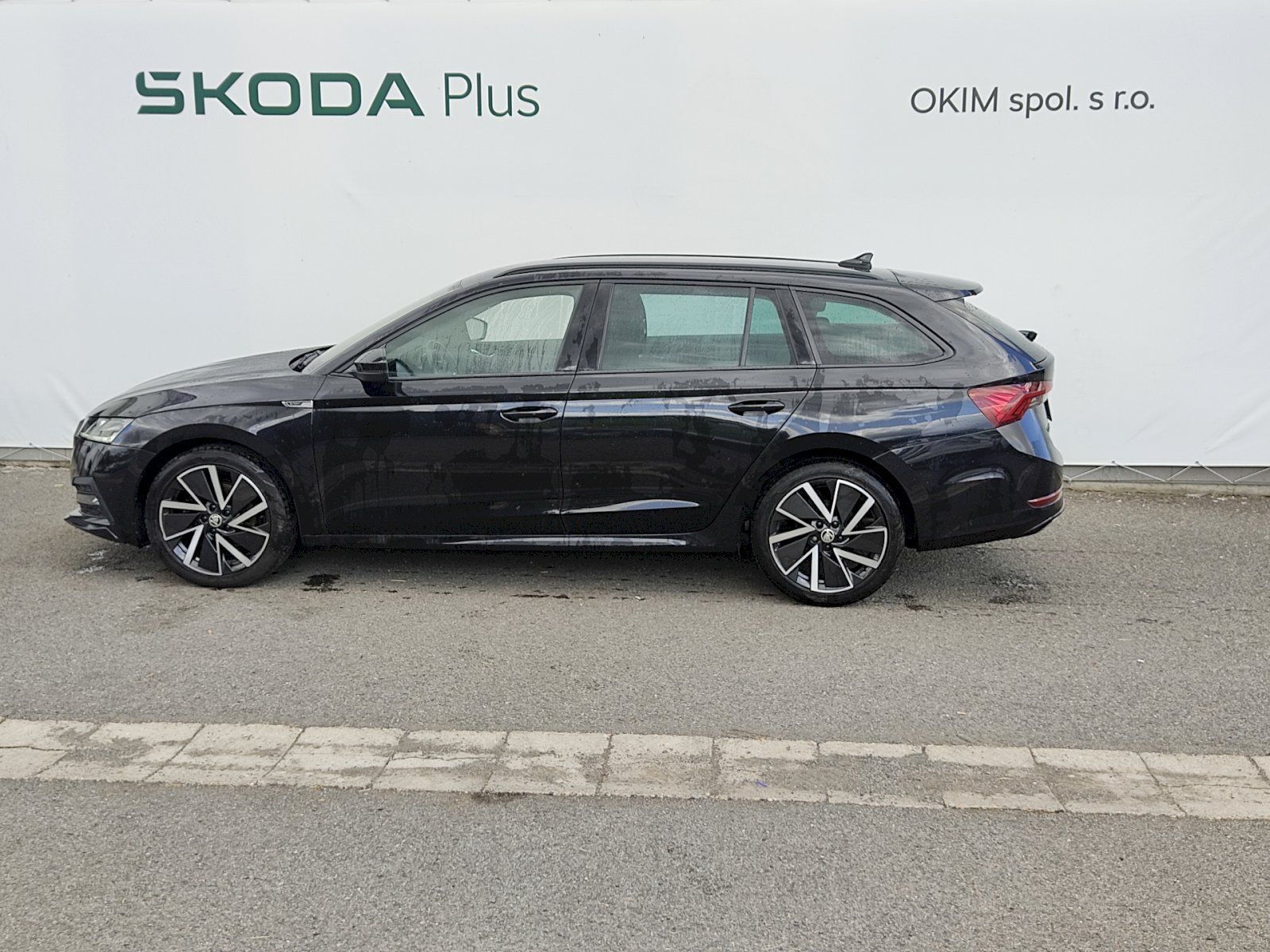 Škoda Octavia, combi SportLine 2,0 tdi 110 Kw - fotka 3