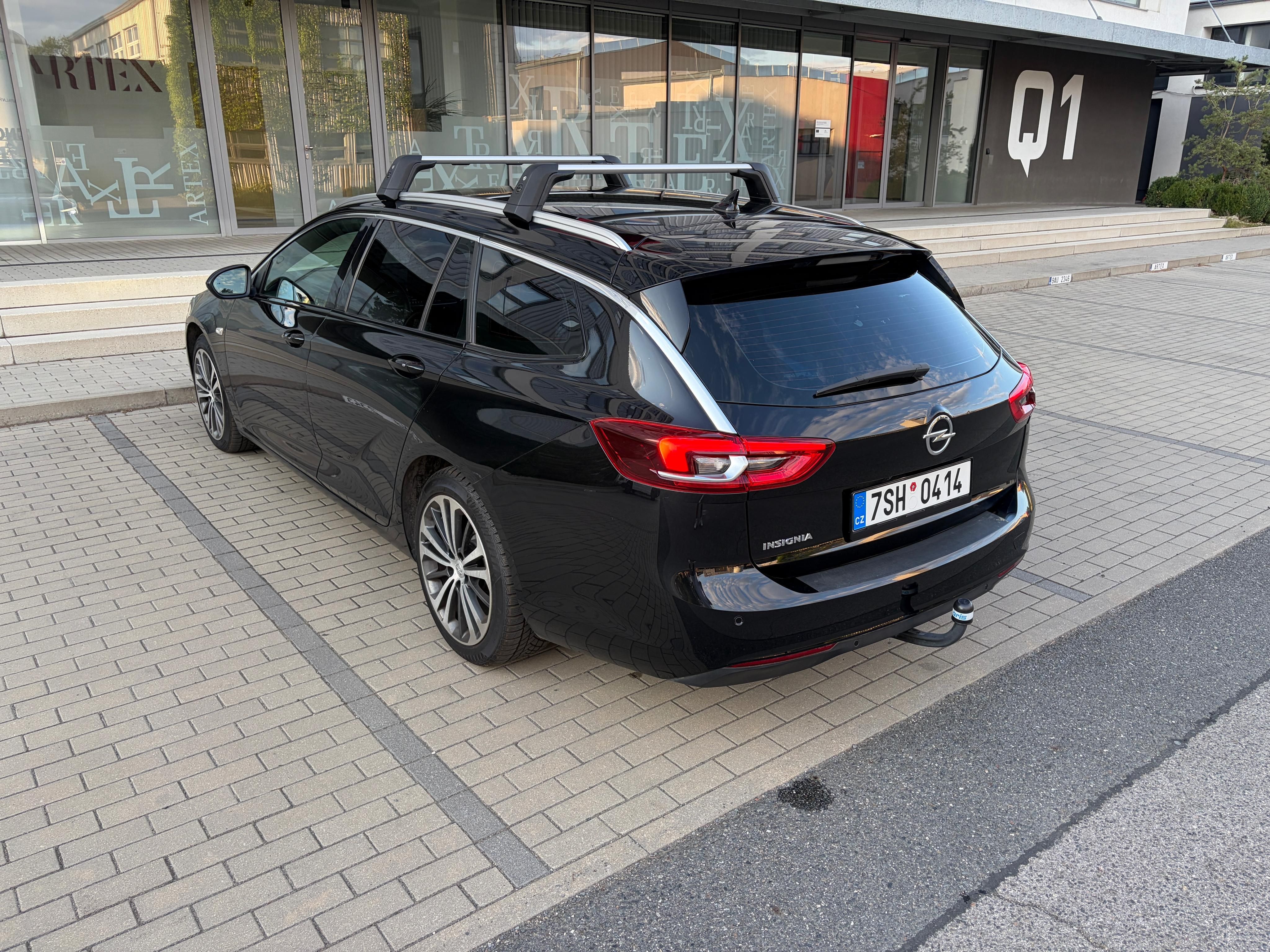 Opel Insignia, 1.5 T Business Executive - fotka 6