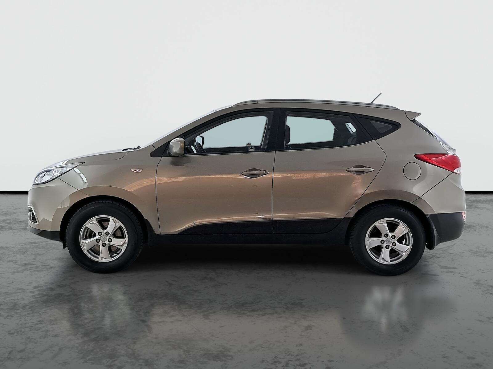 Hyundai ix35, 2.0 CVVT, 4X4, Navi - fotka 3