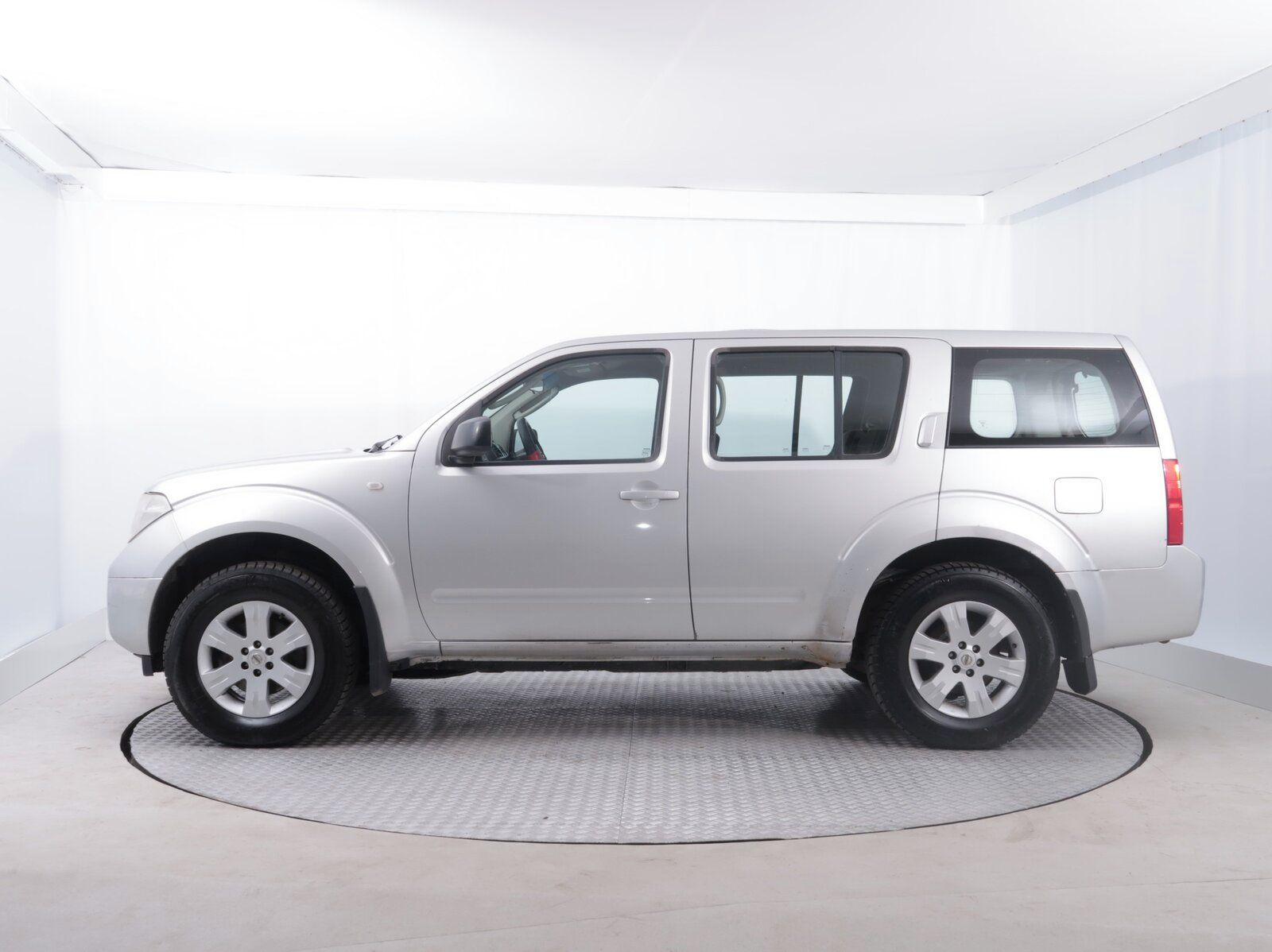 Nissan Pathfinder, 2.5 dCi , 4X4 - fotka 2