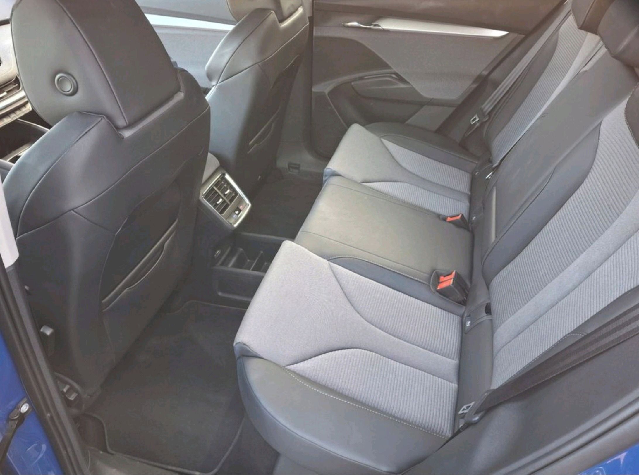 Mercedes-Benz EQA, 250, CZ, TOP stav - fotka 5